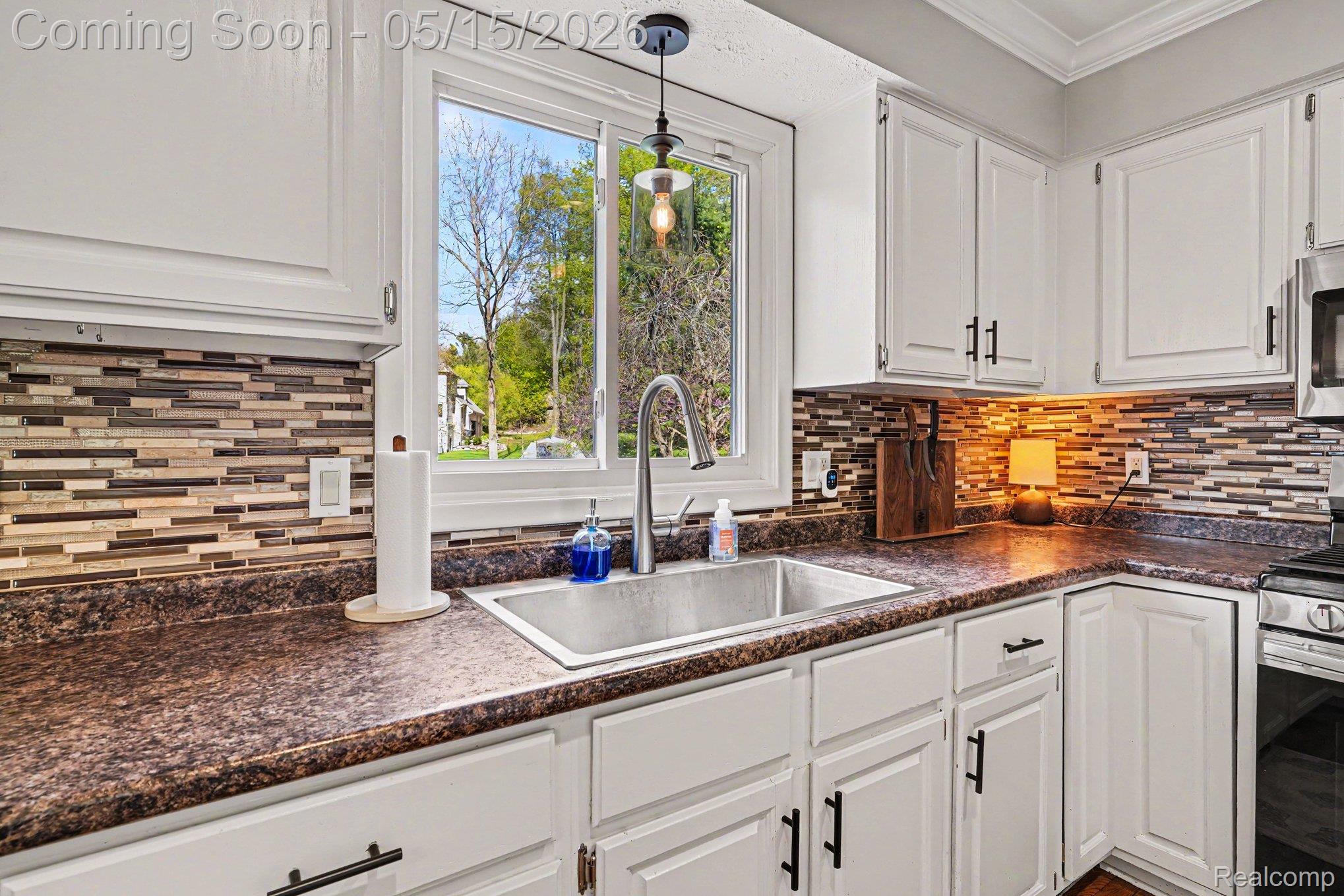 5600 Chestnut Hill Drive