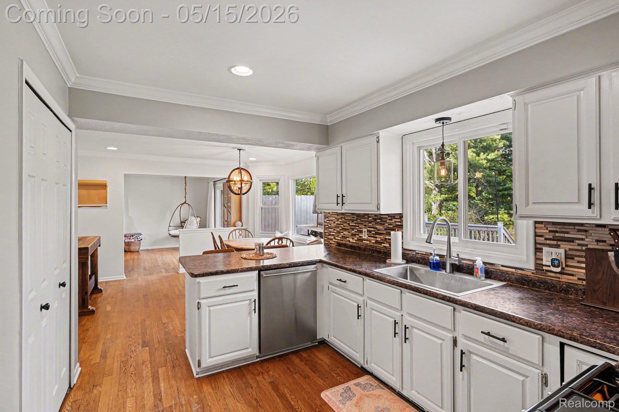 5600 Chestnut Hill Drive
