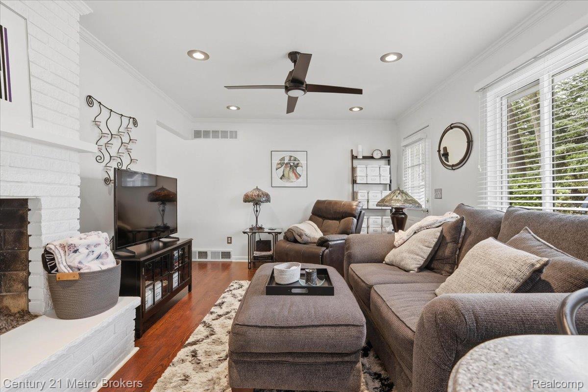 5060 Oneida Drive