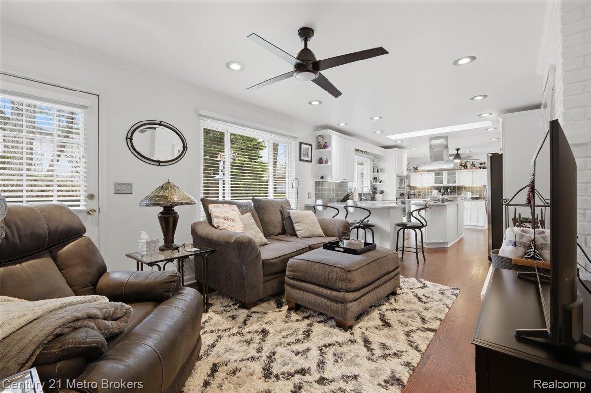 5060 Oneida Drive