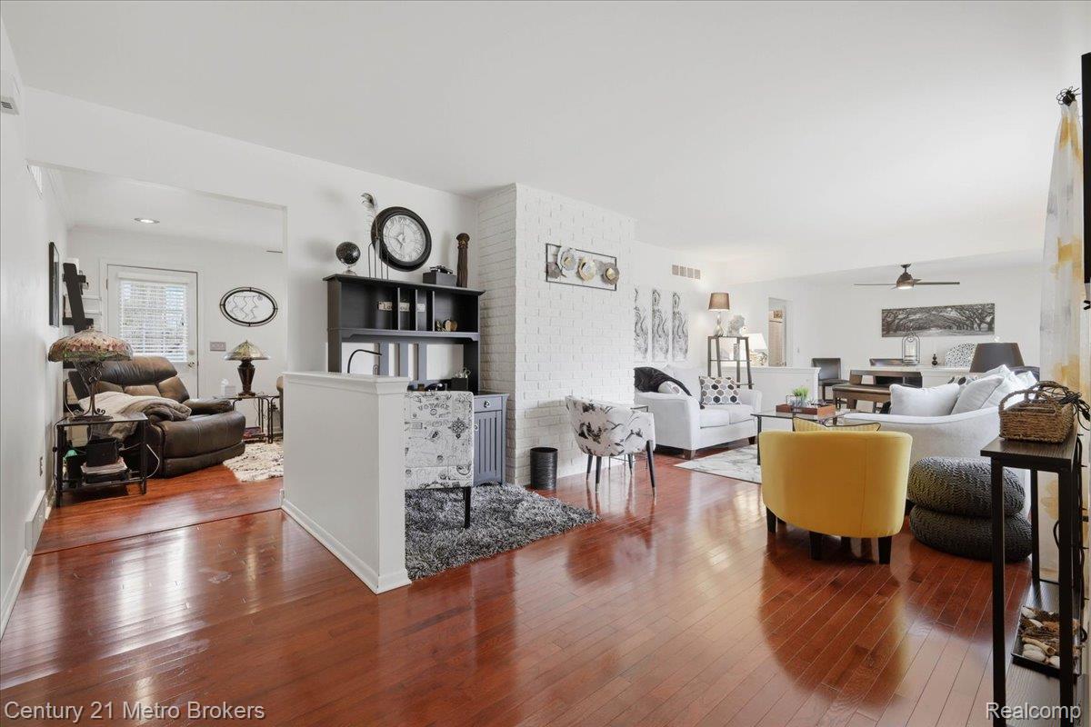 5060 Oneida Drive