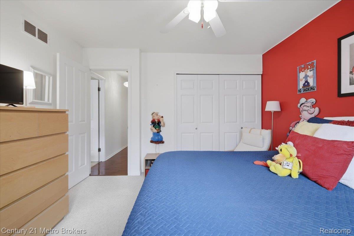 5060 Oneida Drive