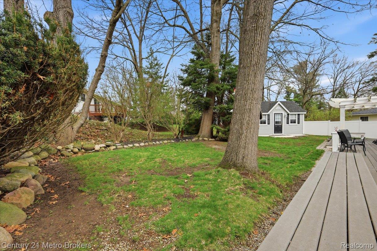 5060 Oneida Drive