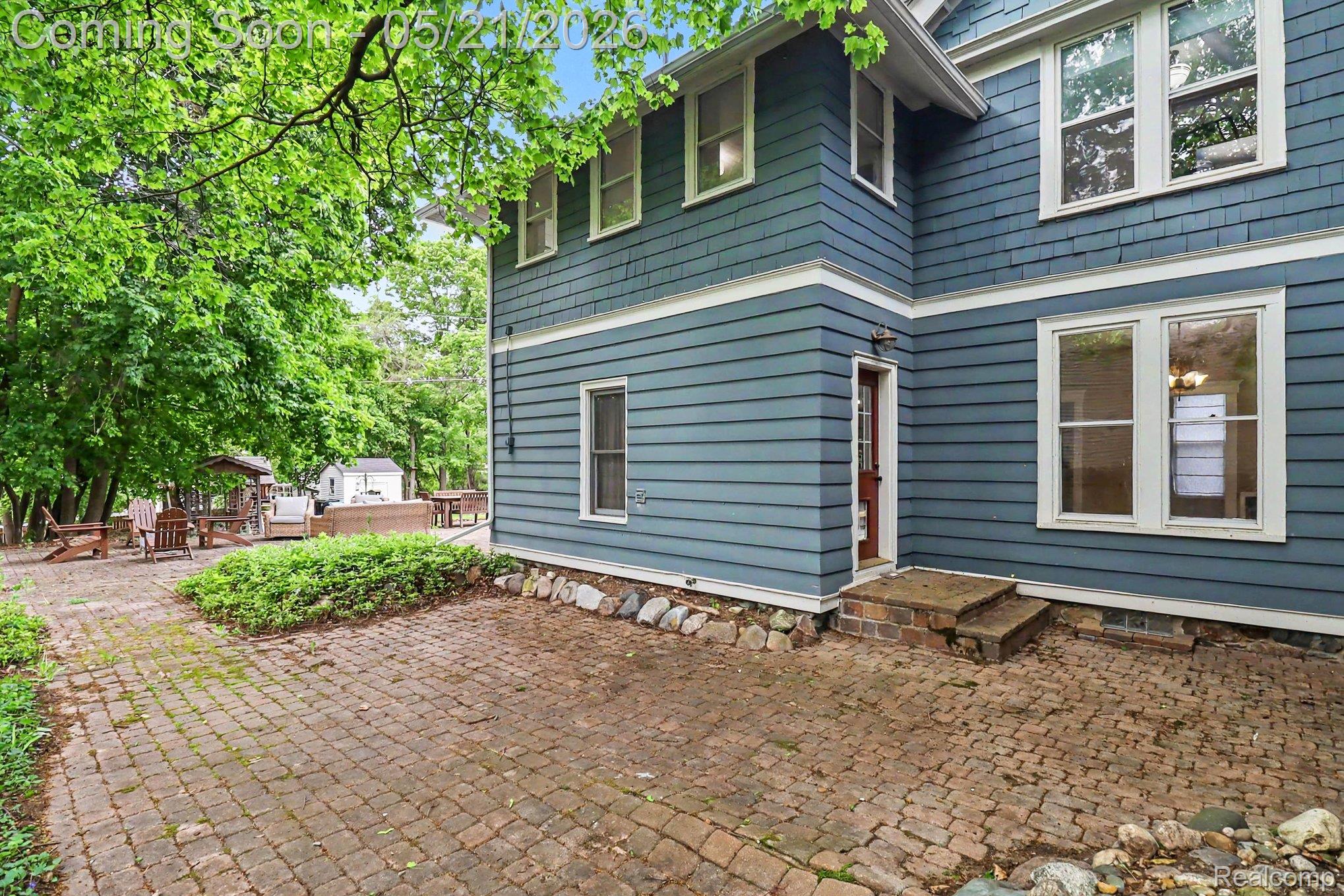 95 Dennison Street