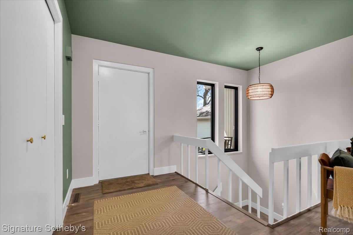 6692 Balmoral Terrace