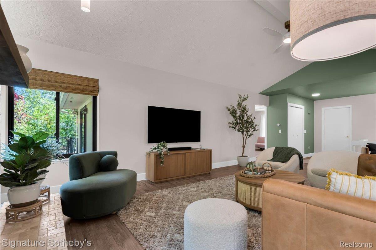 6692 Balmoral Terrace