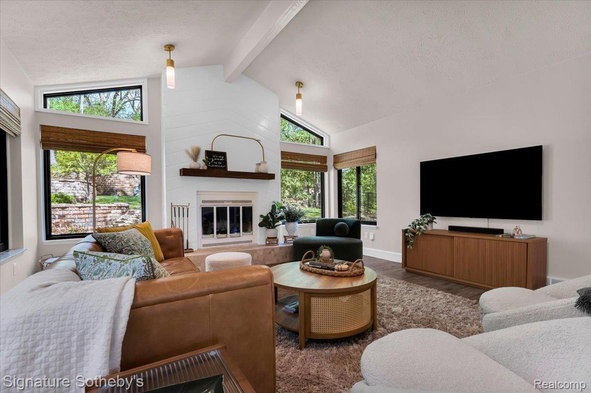 6692 Balmoral Terrace