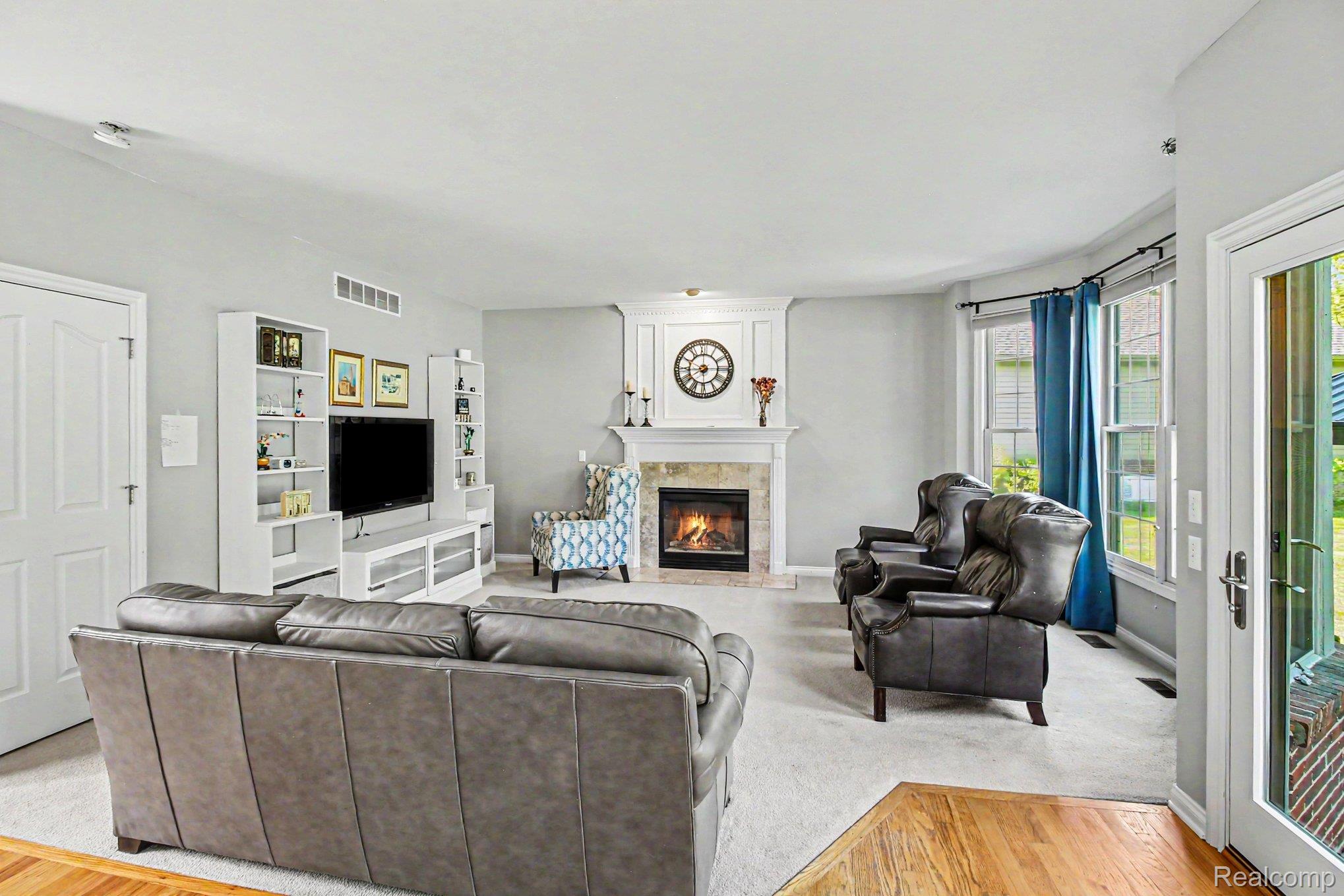 9367 Wildflower Way