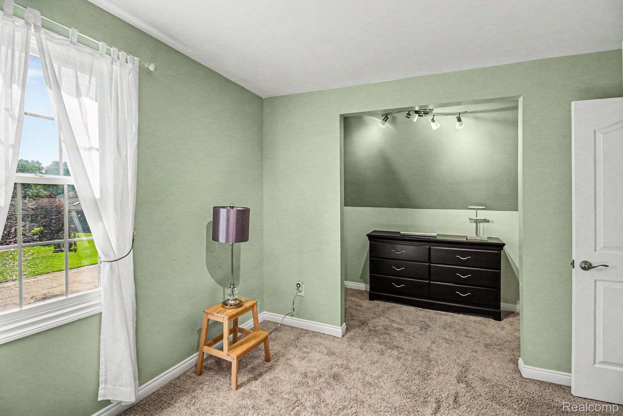 9367 Wildflower Way