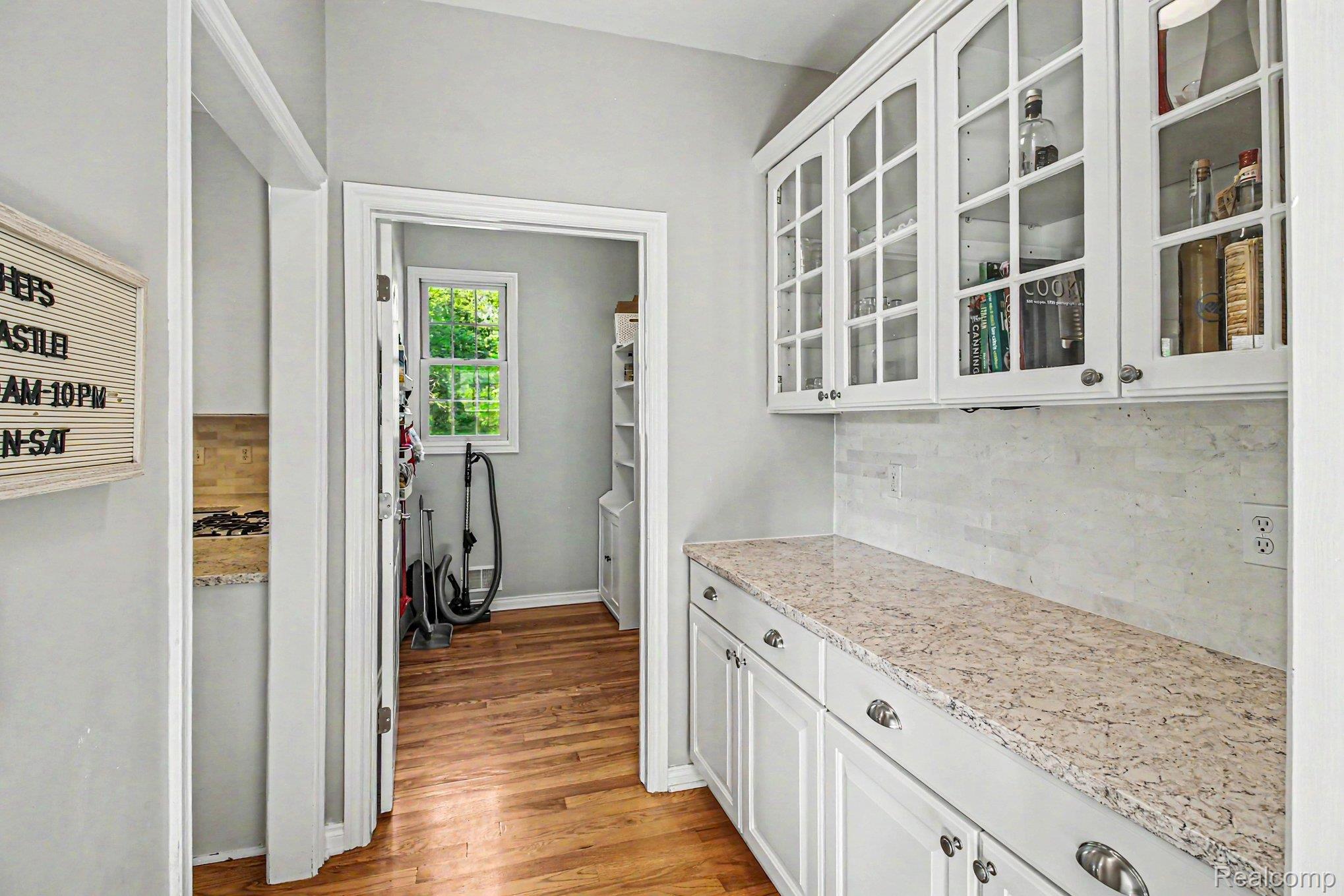 9367 Wildflower Way