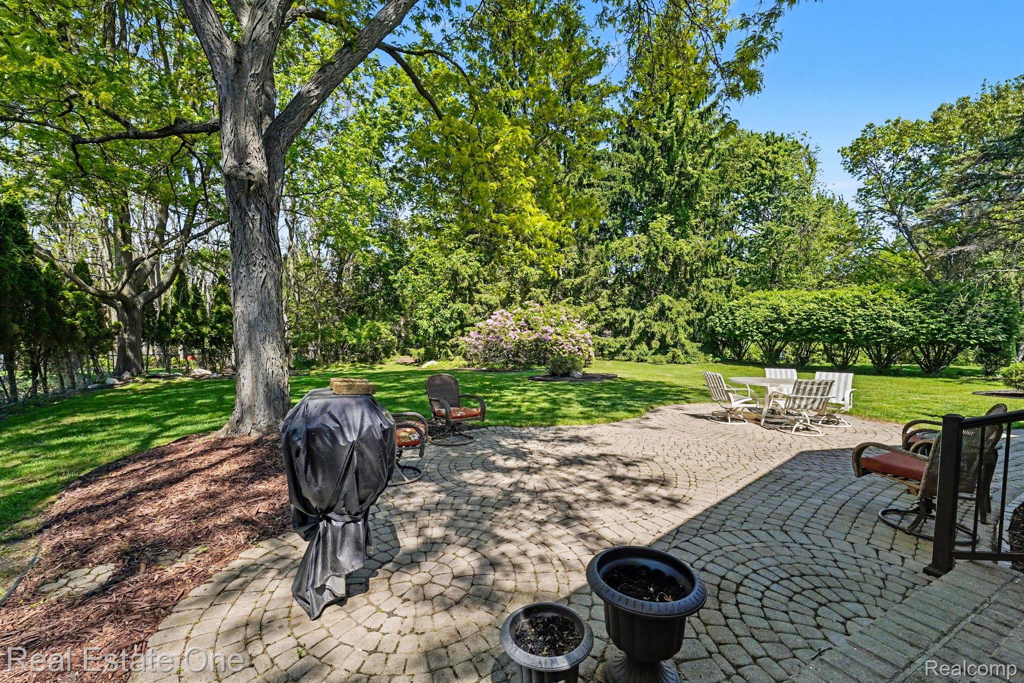8019 Deerwood Road