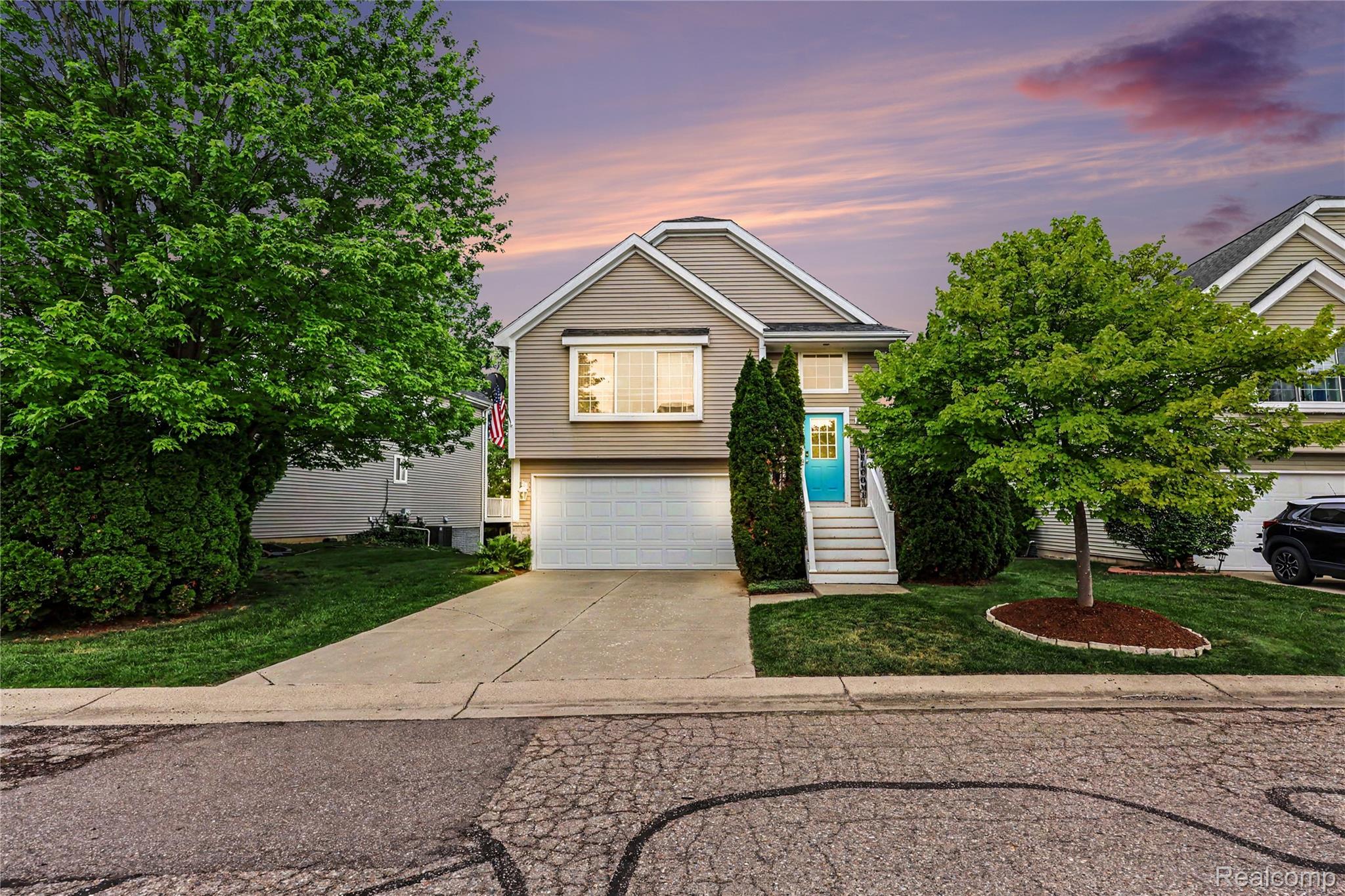 4448 Sunflower Circle