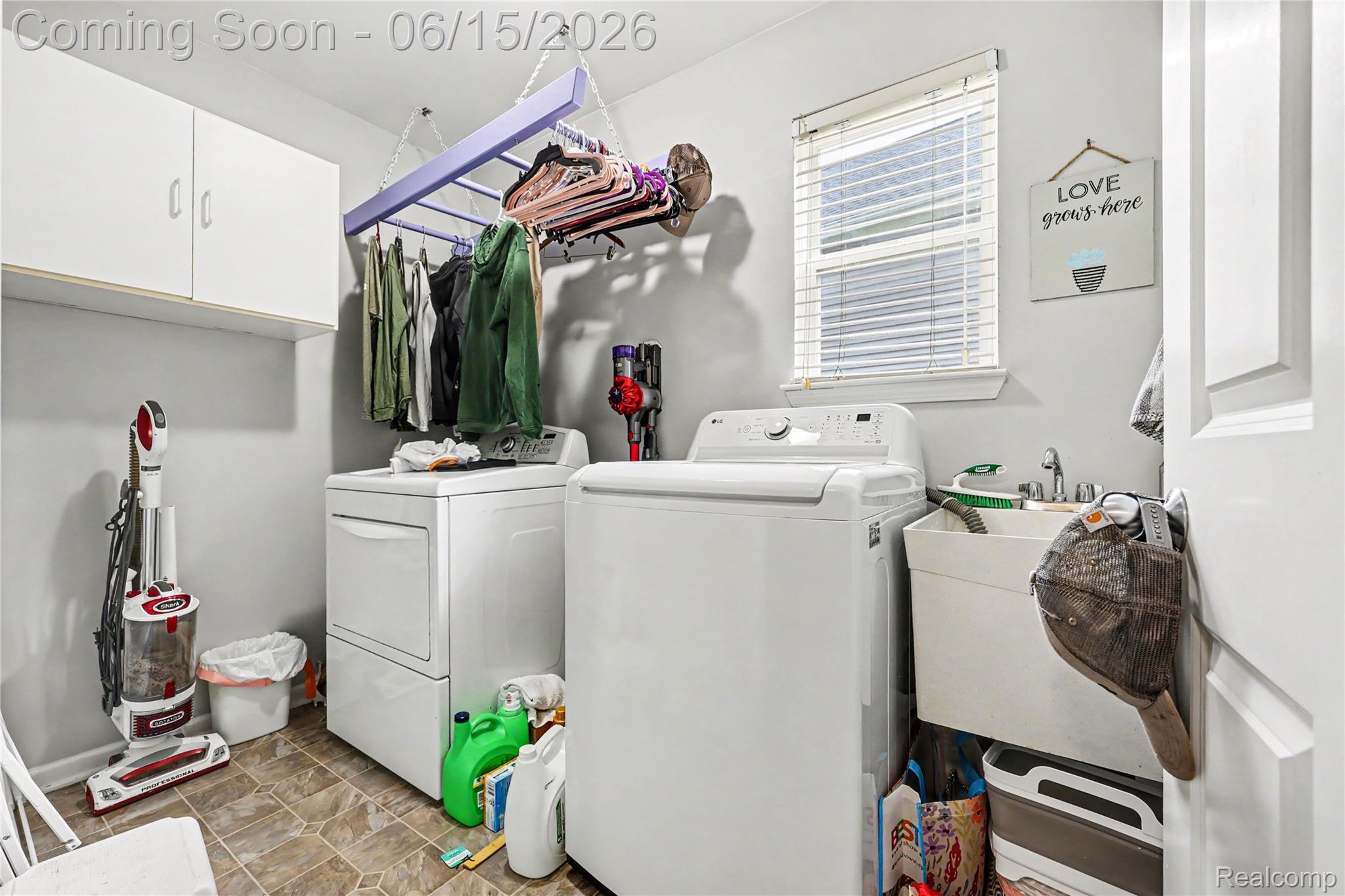 4448 Sunflower Circle