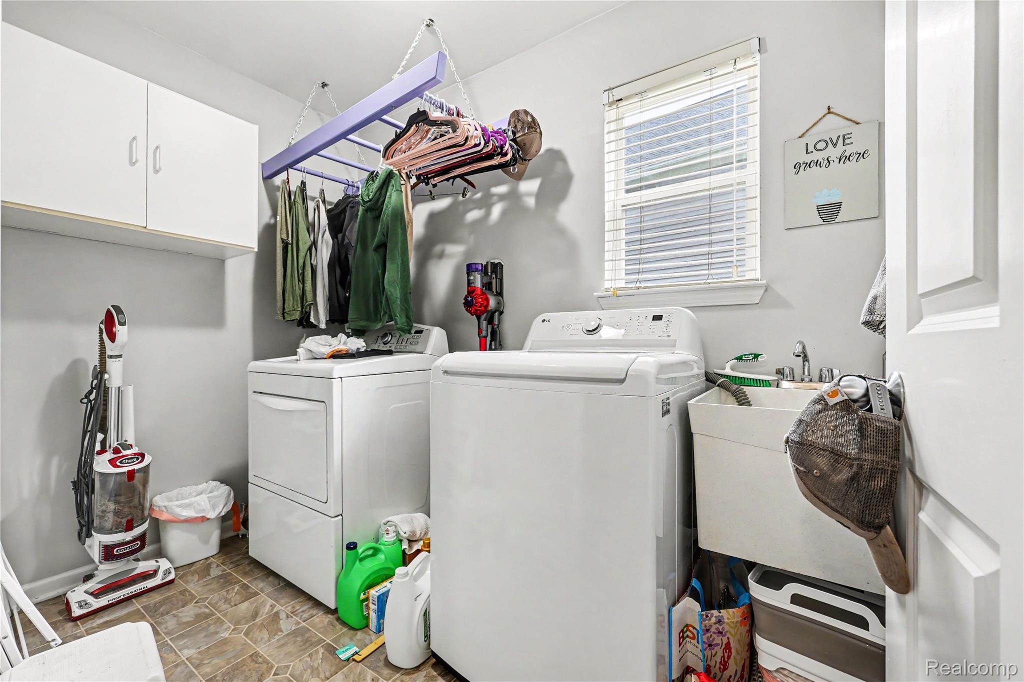 4448 Sunflower Circle