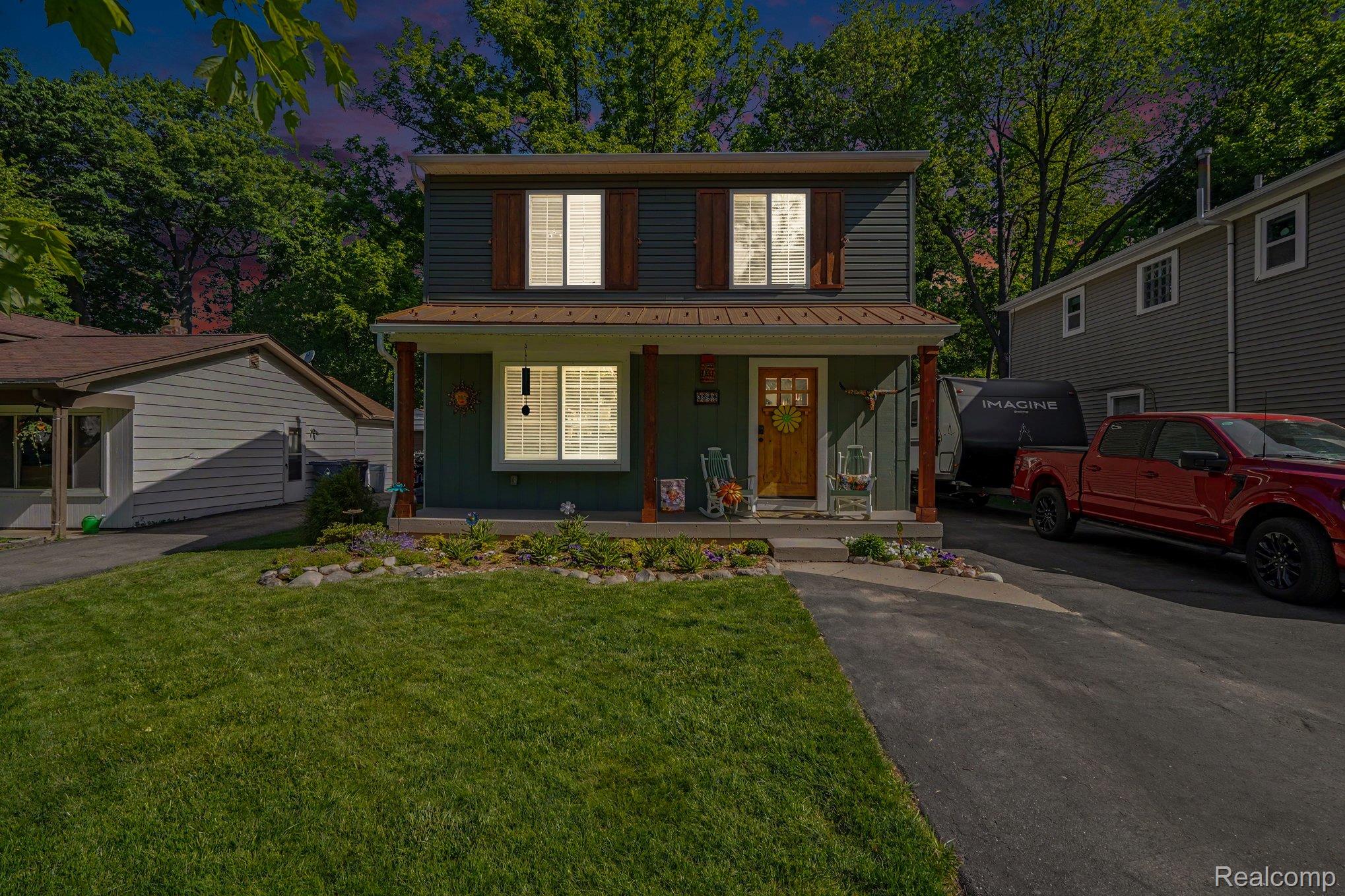 3544 Fort Drive