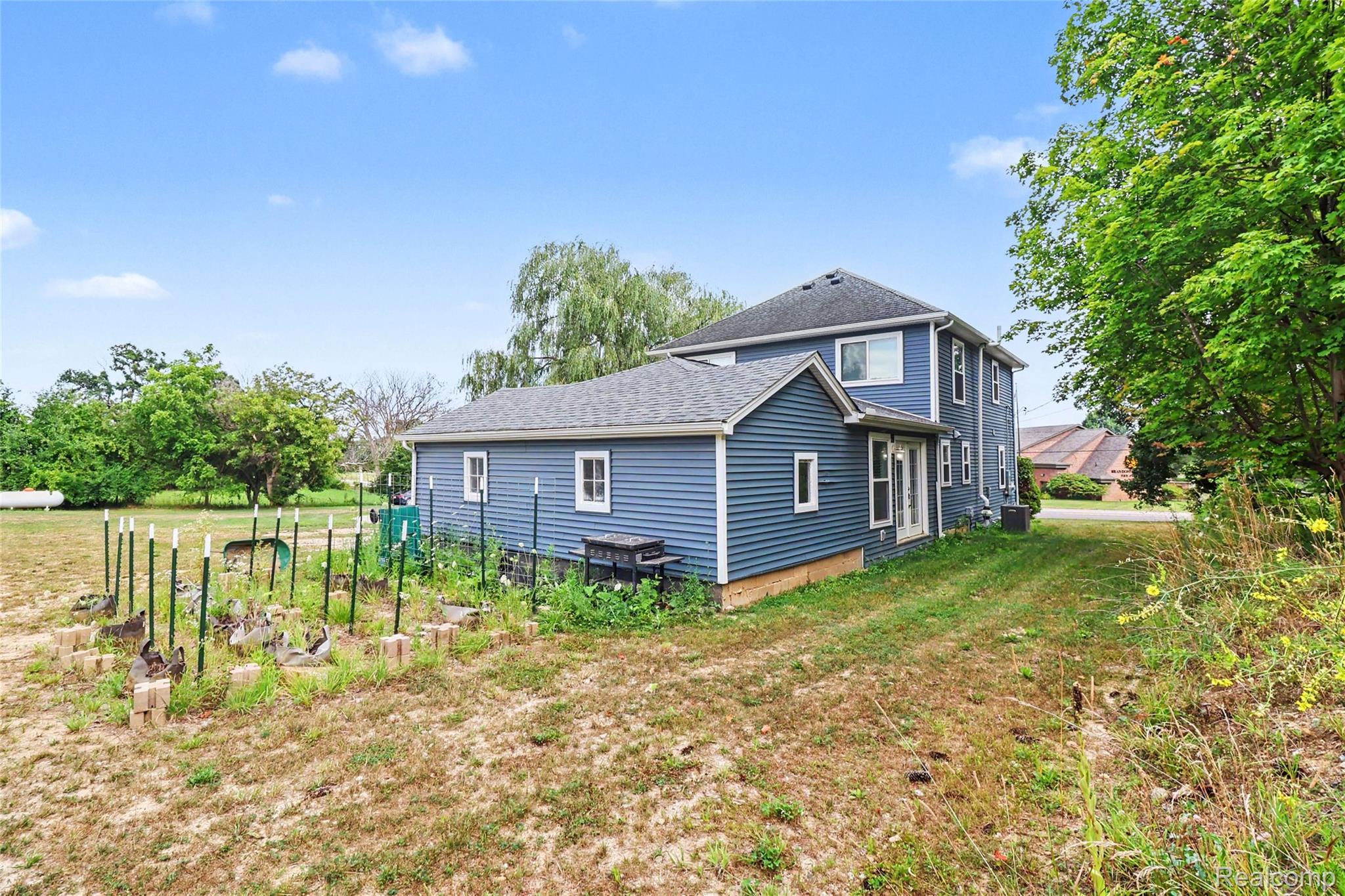 5031 Oakwood Road