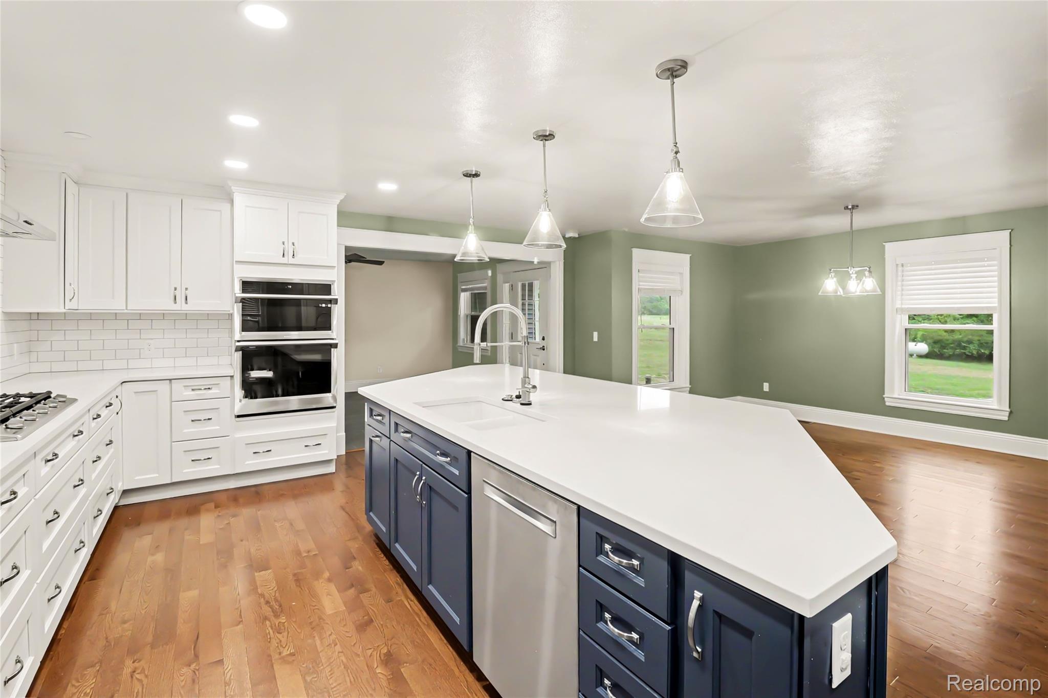 5031 Oakwood Road
