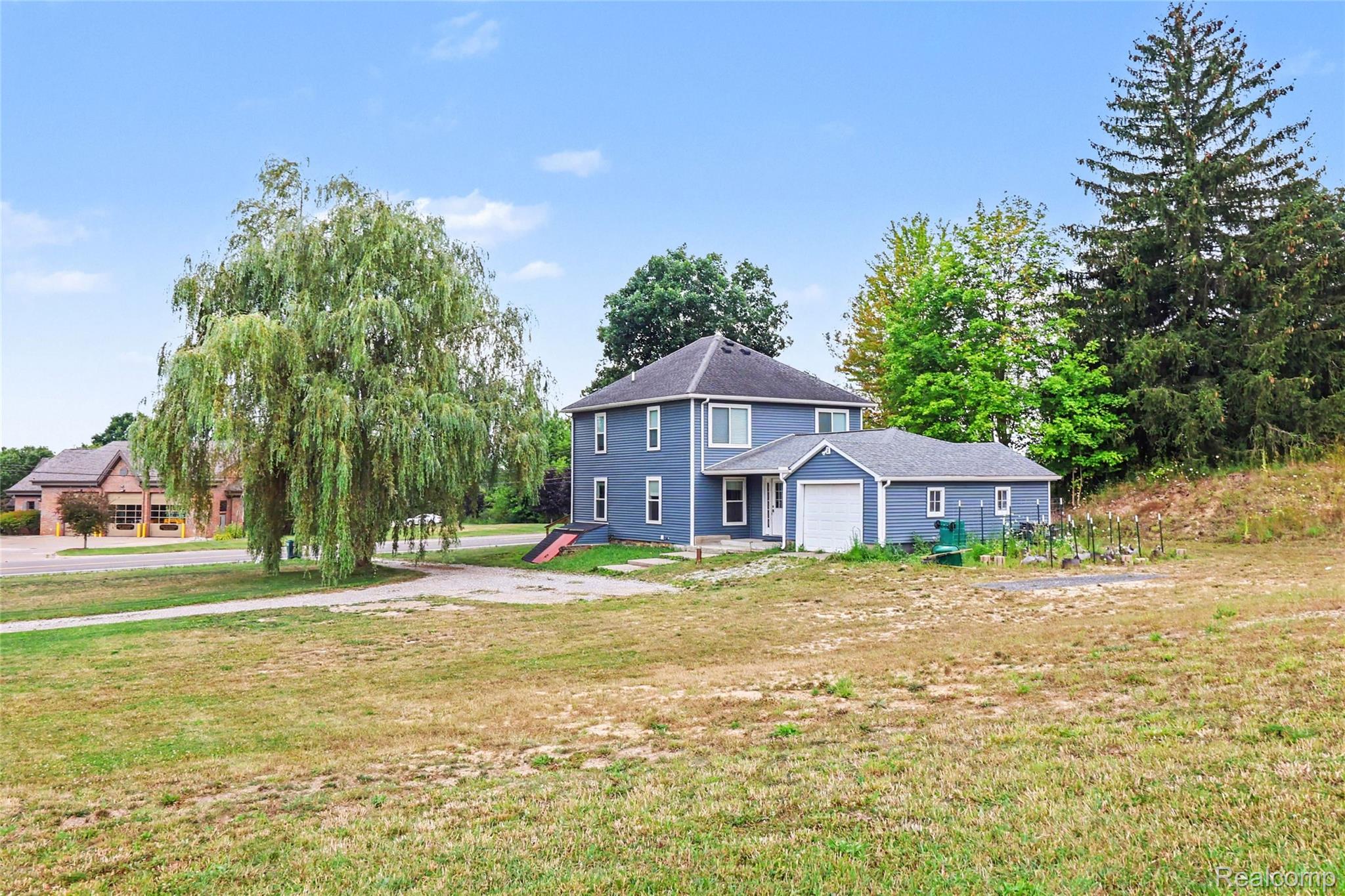 5031 Oakwood Road