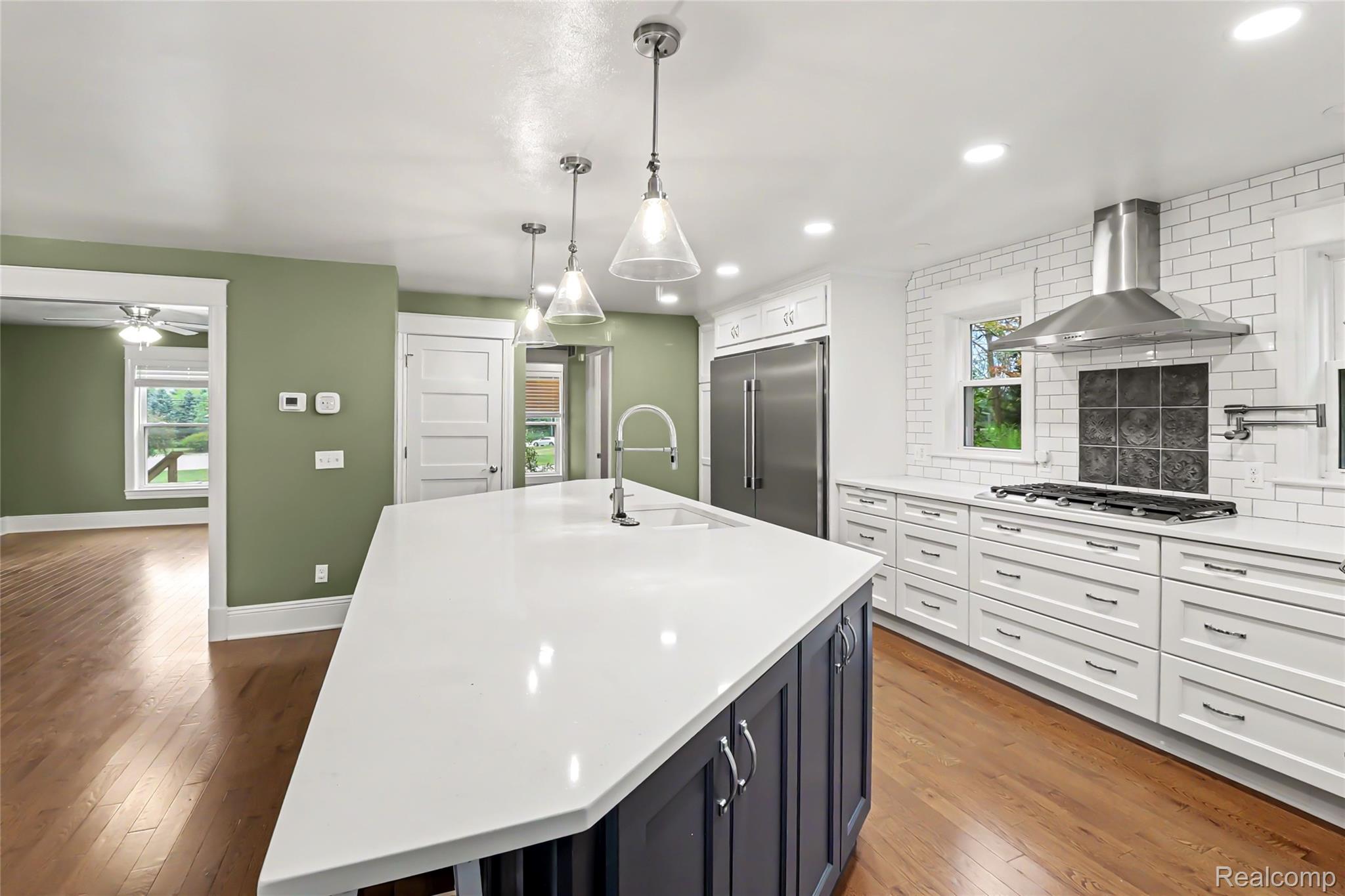 5031 Oakwood Road