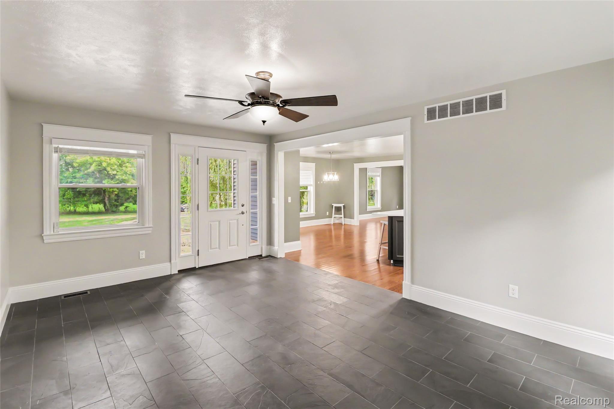 5031 Oakwood Road