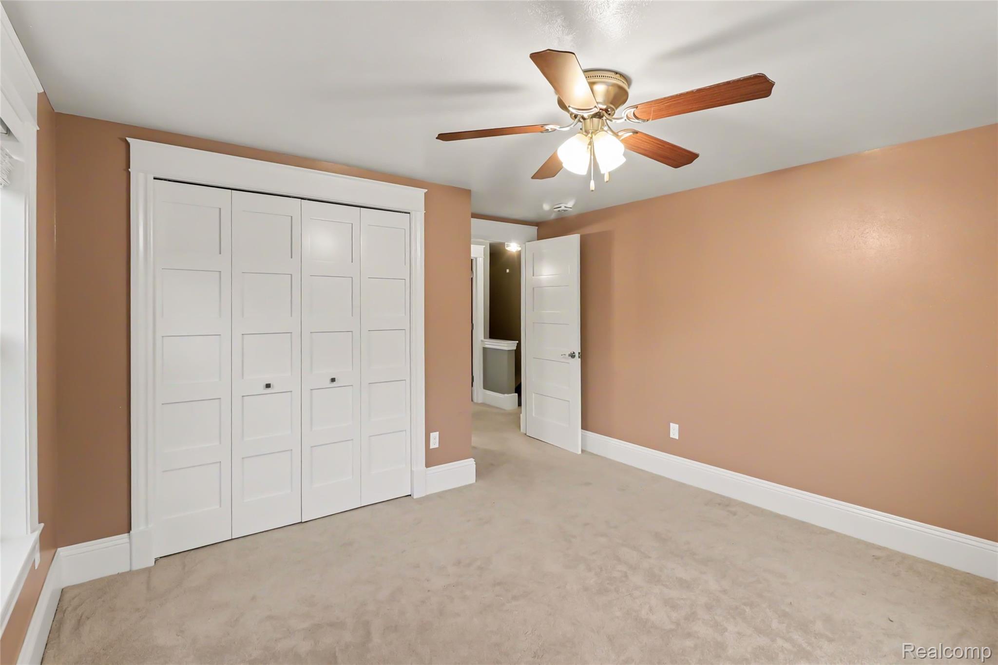5031 Oakwood Road