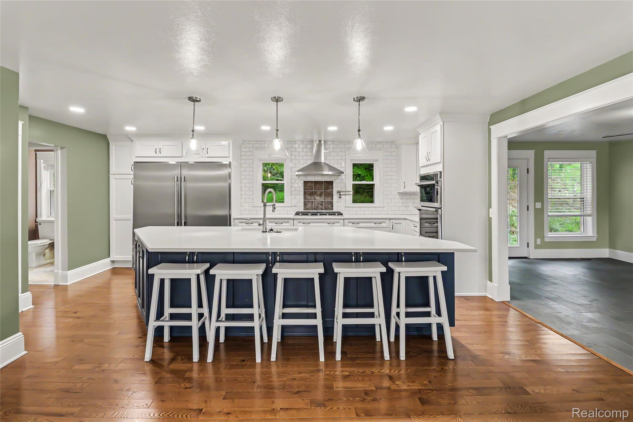 5031 Oakwood Road