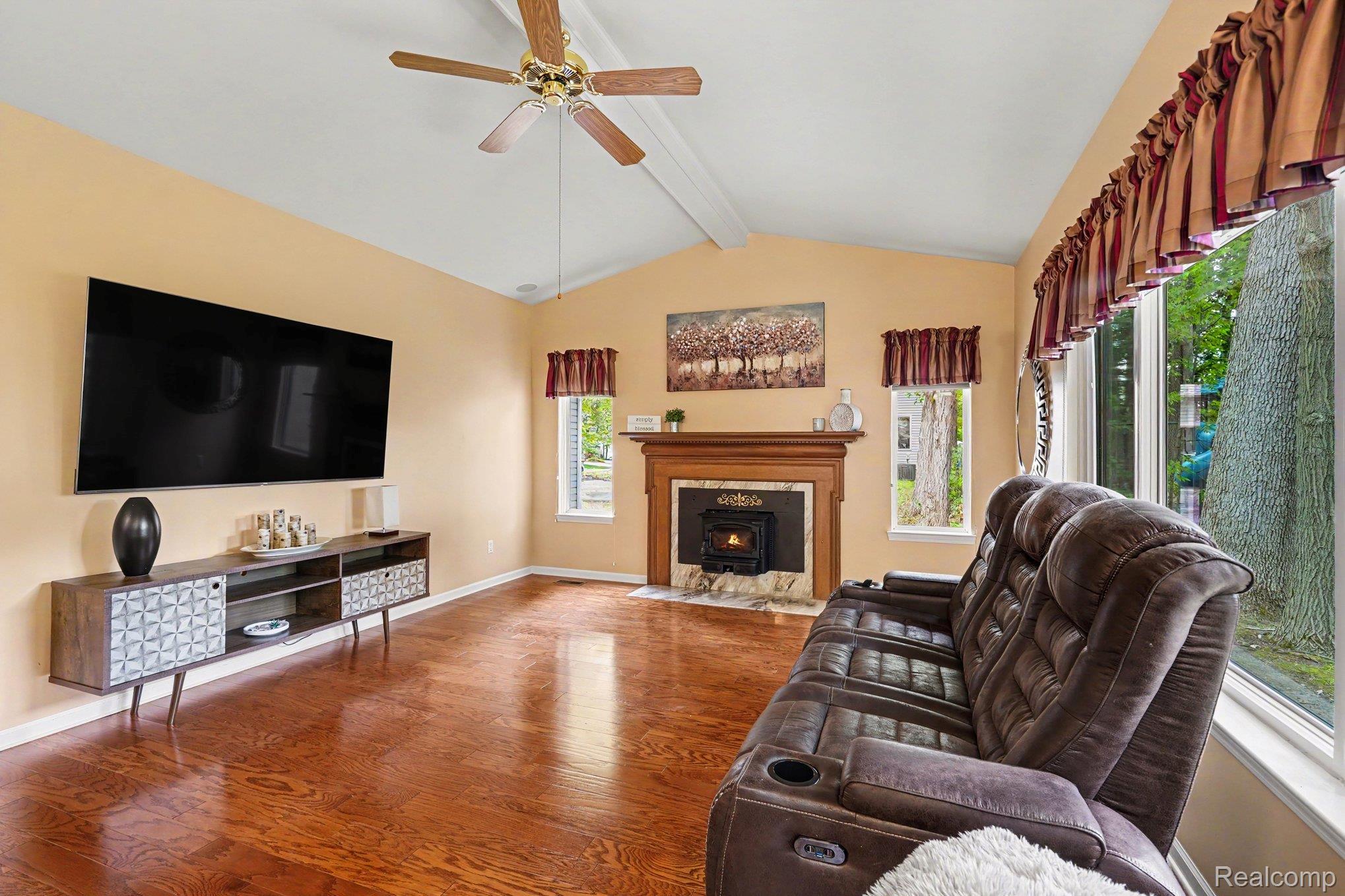 6290 Waldon Woods Drive