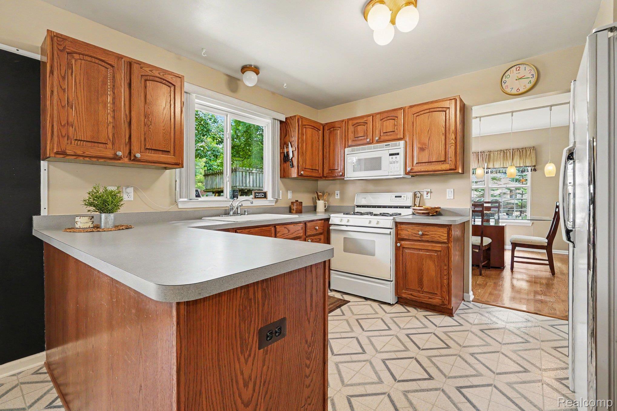 6290 Waldon Woods Drive