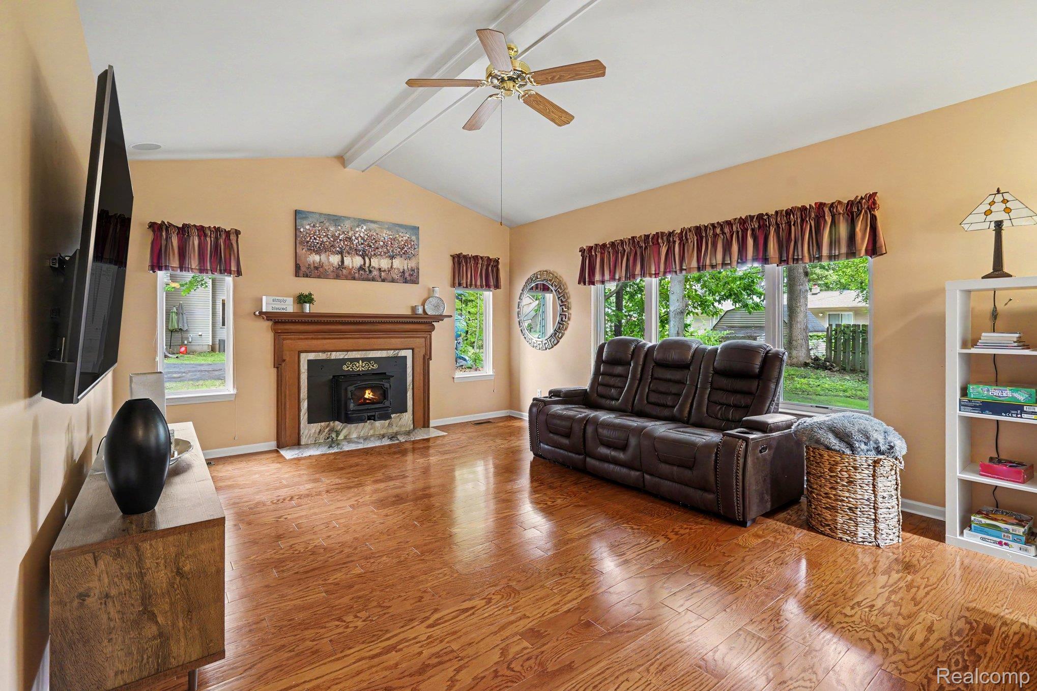 6290 Waldon Woods Drive