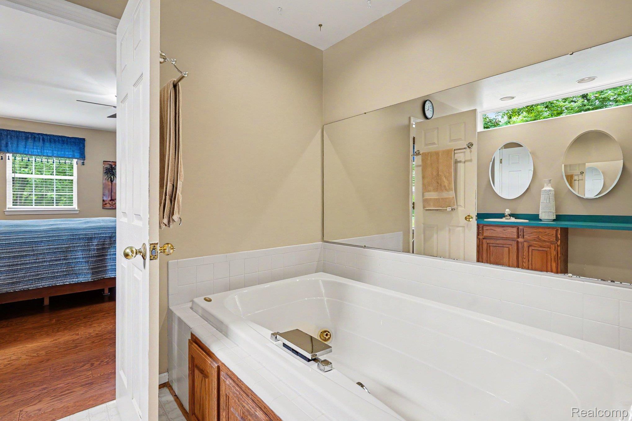 6290 Waldon Woods Drive