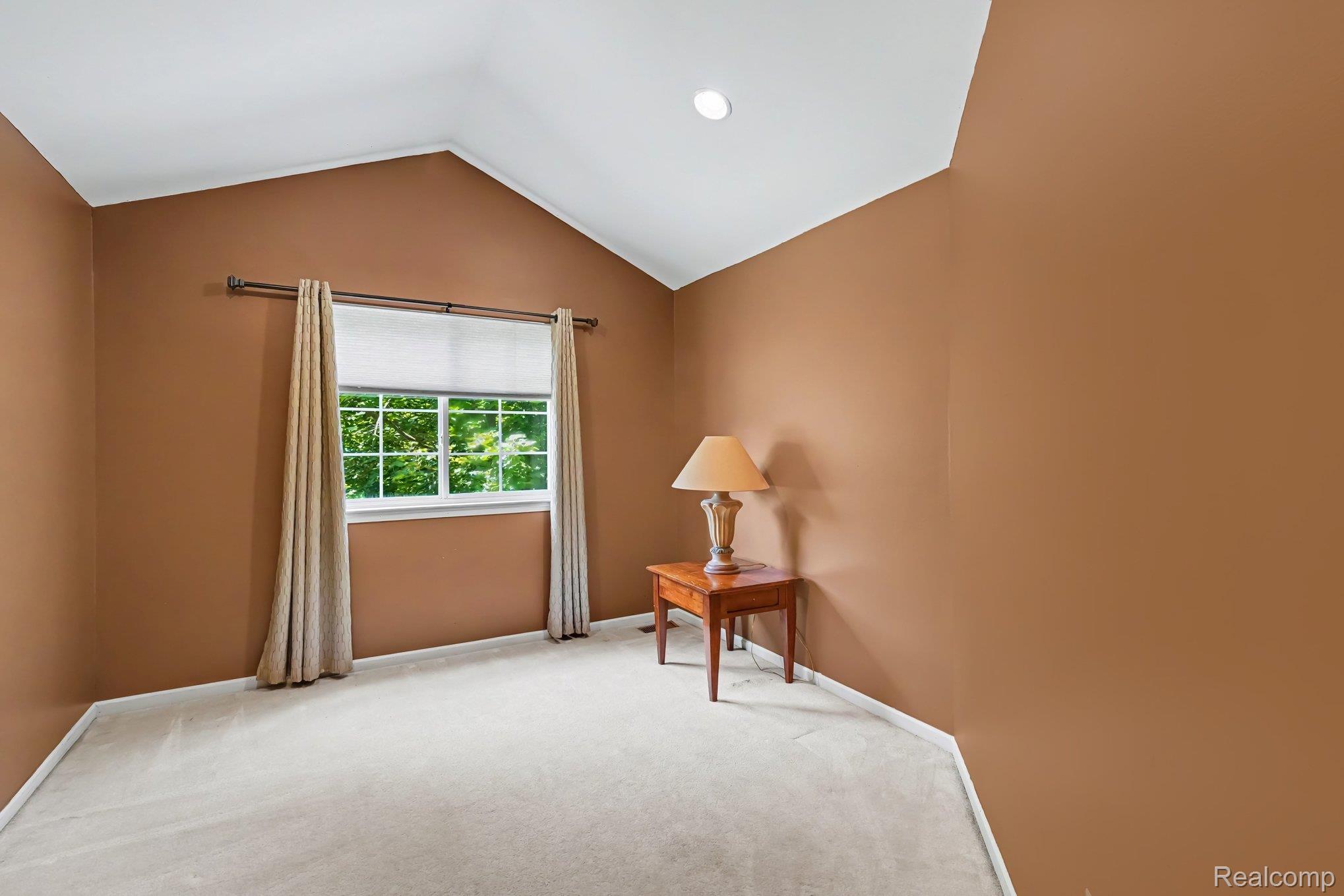 5162 Glenwood Creek