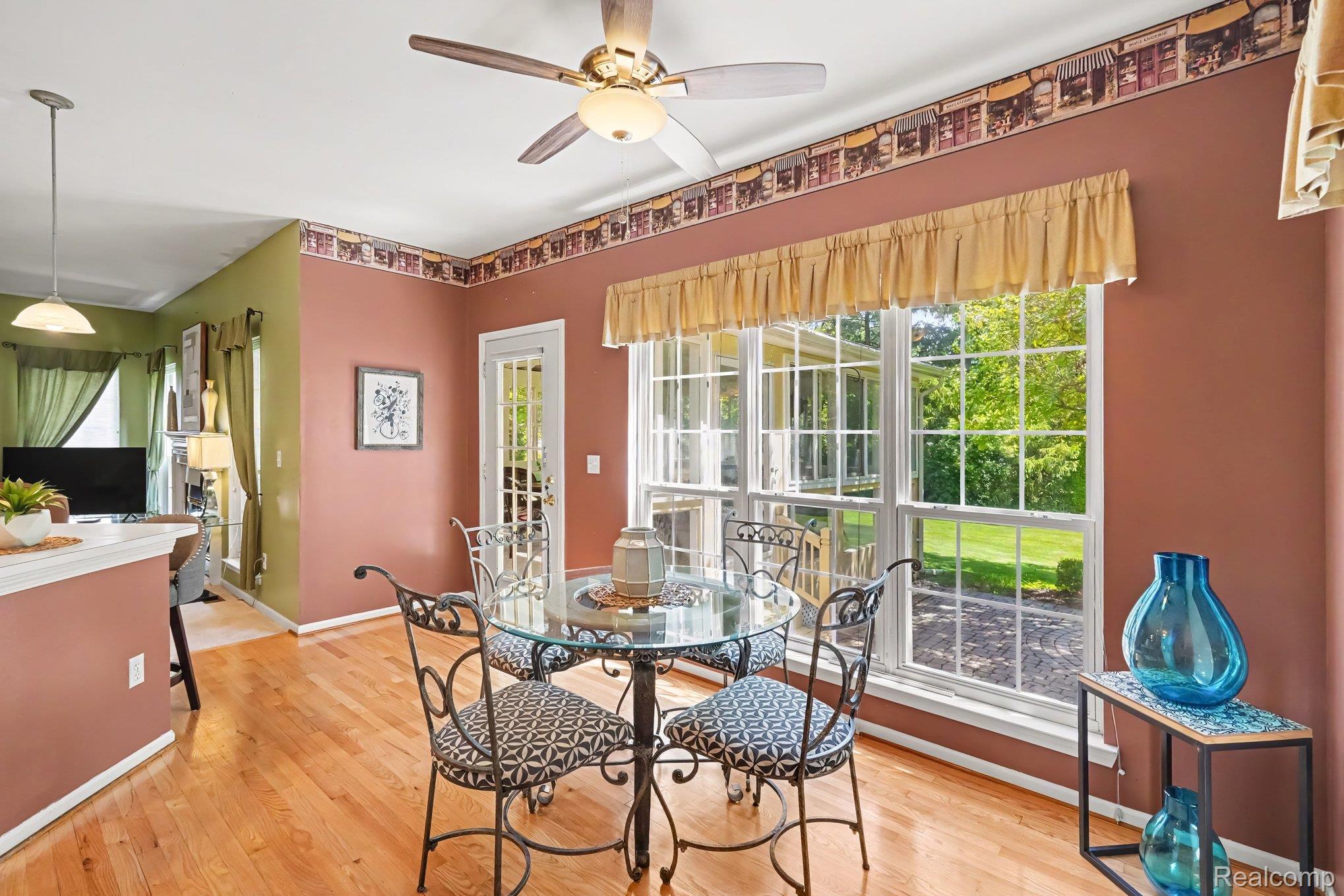 5162 Glenwood Creek