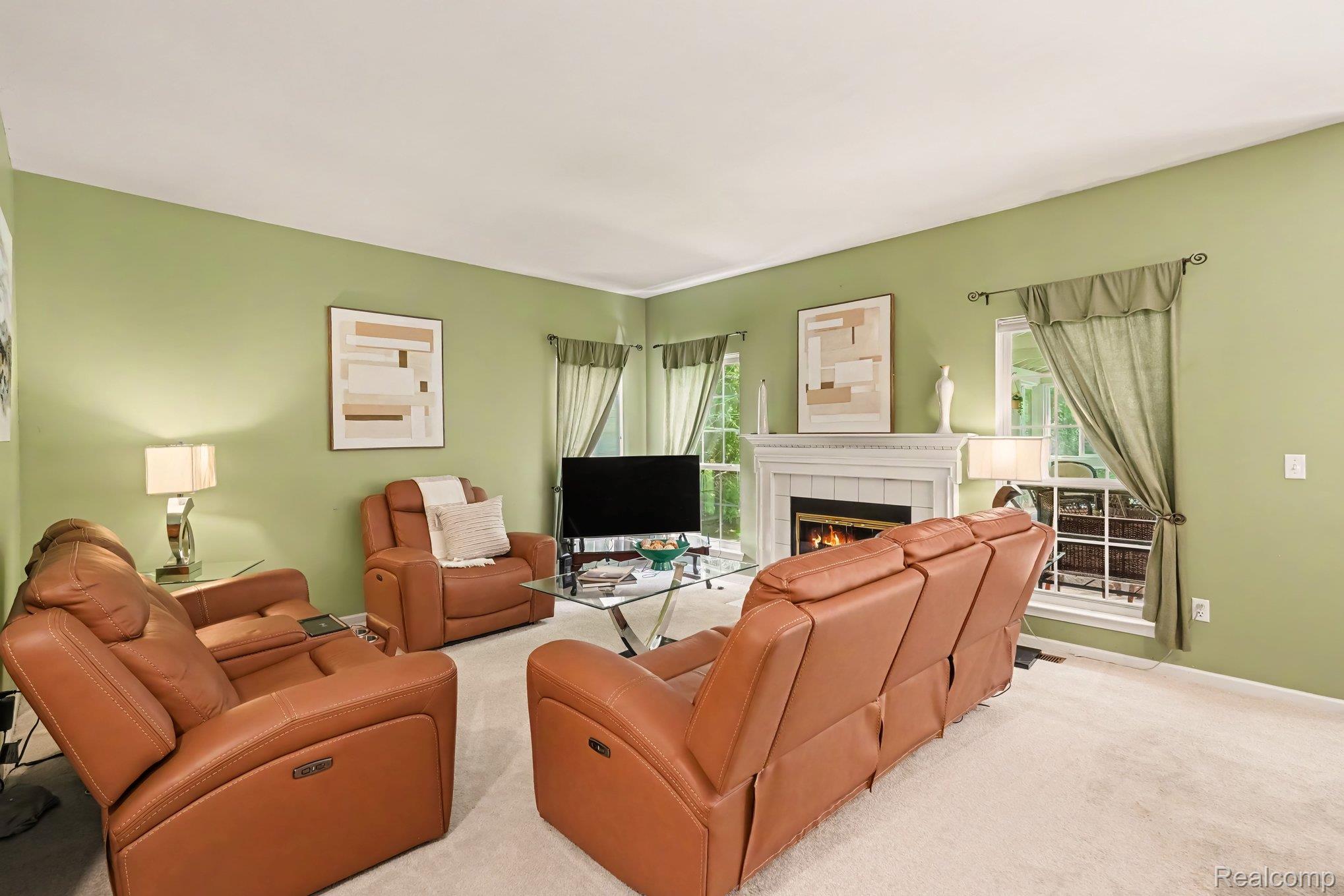 5162 Glenwood Creek
