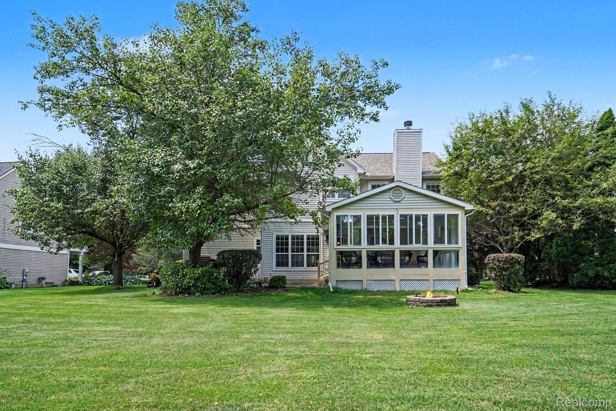 5162 Glenwood Creek