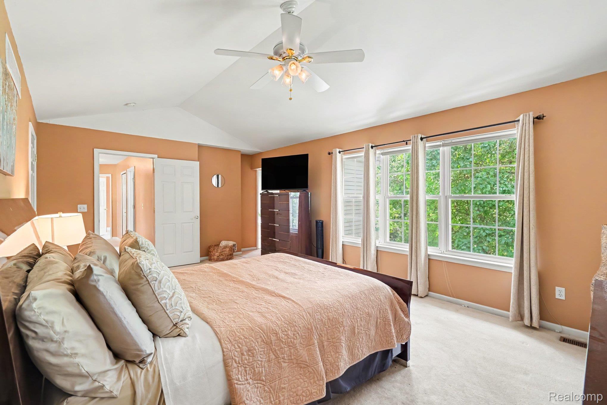 5162 Glenwood Creek