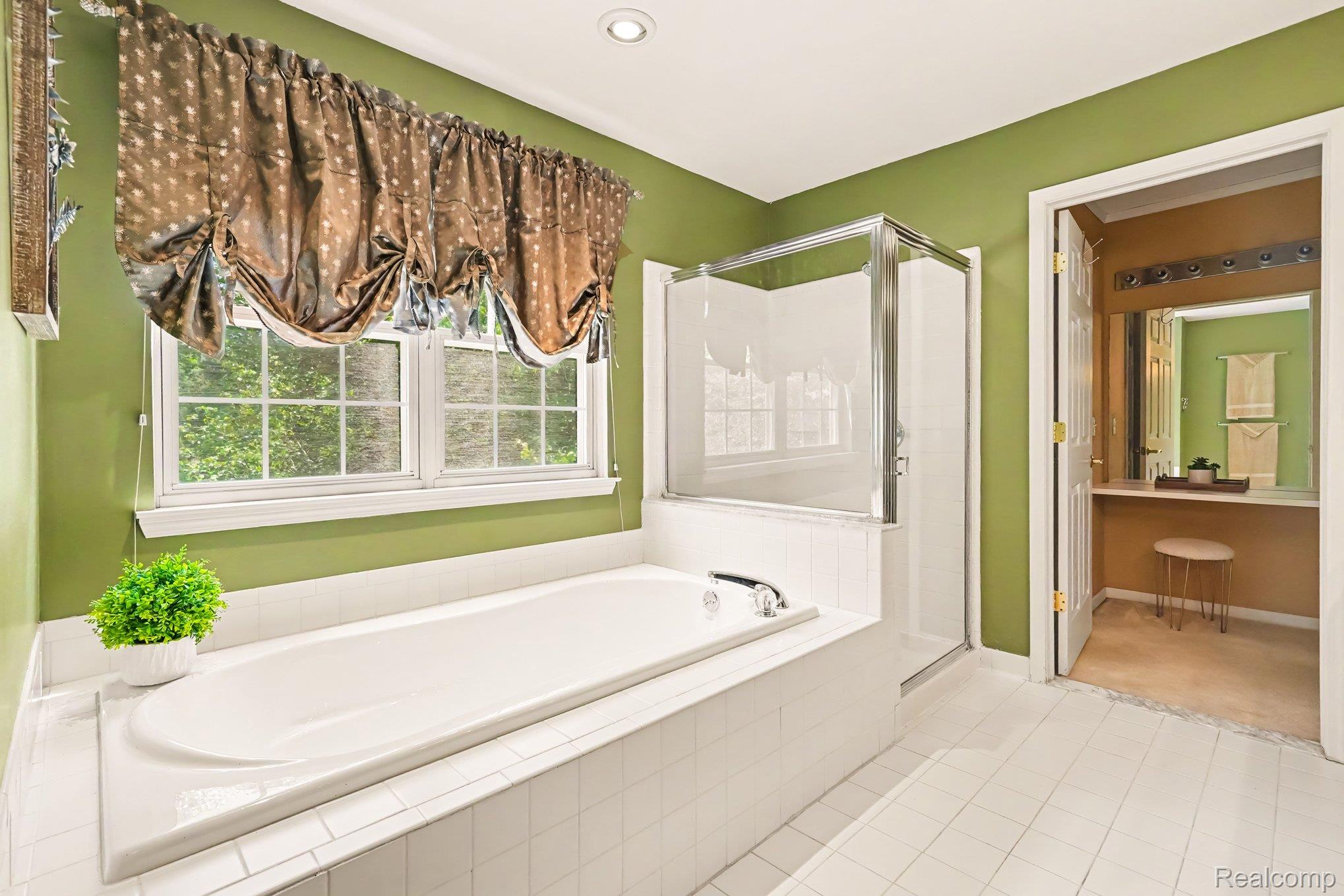 5162 Glenwood Creek