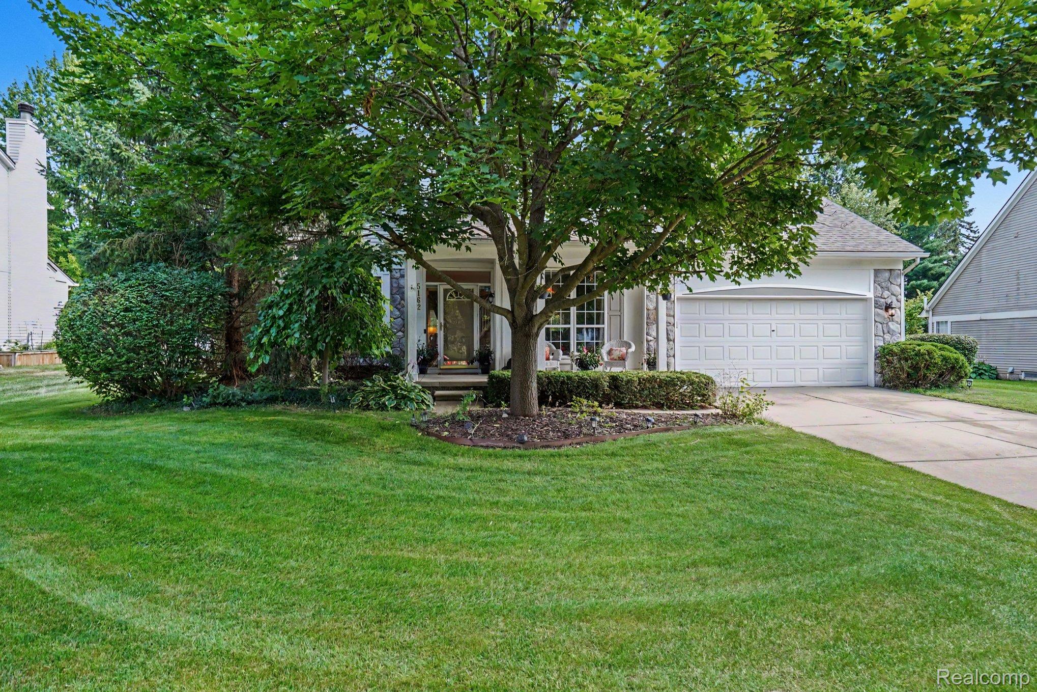 5162 Glenwood Creek