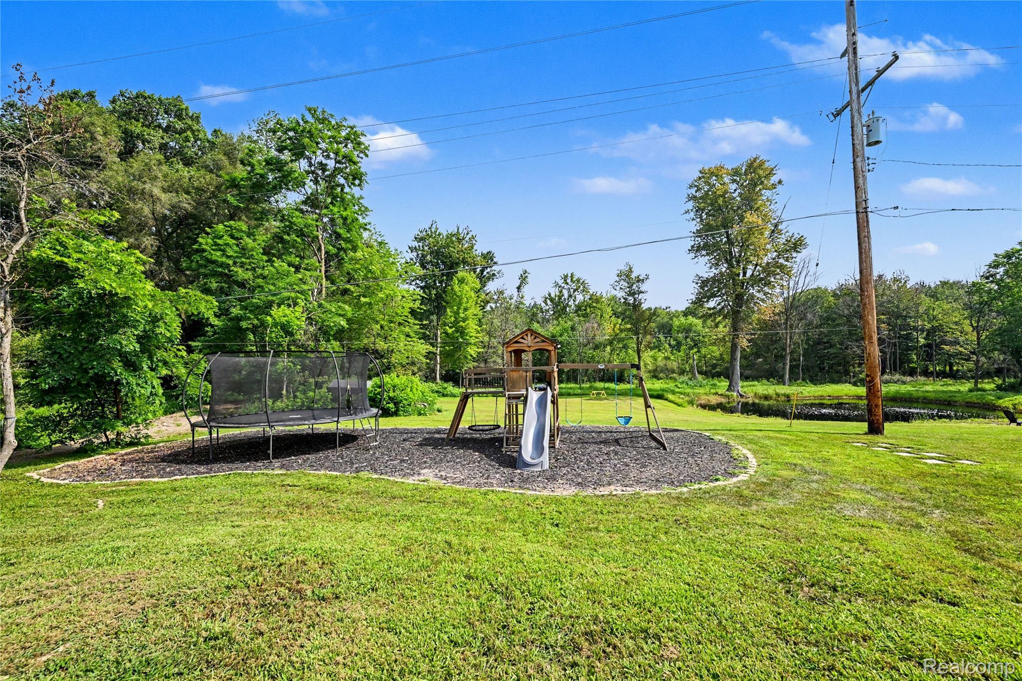 4086 W Commerce Road