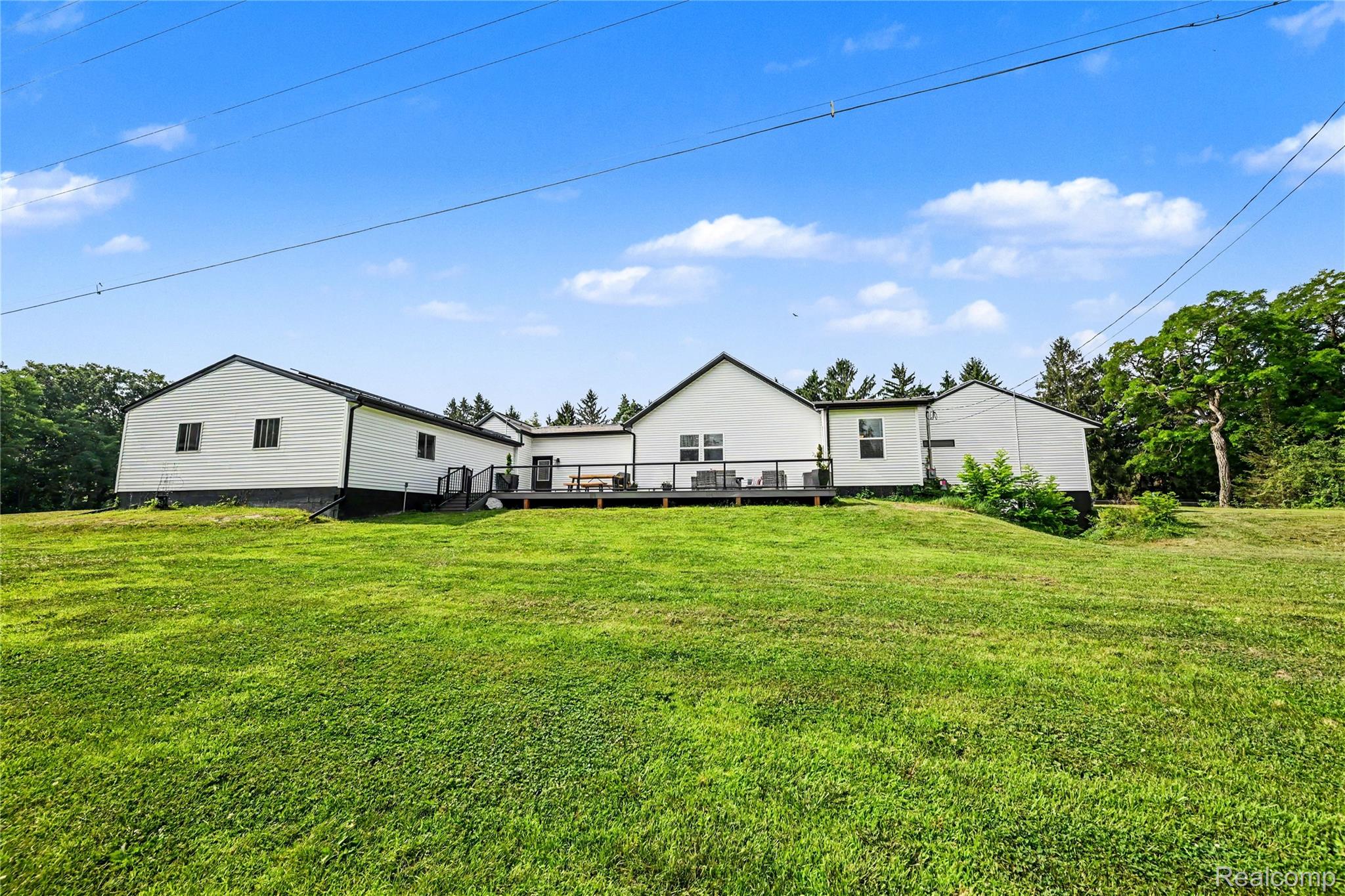 4086 W Commerce Road