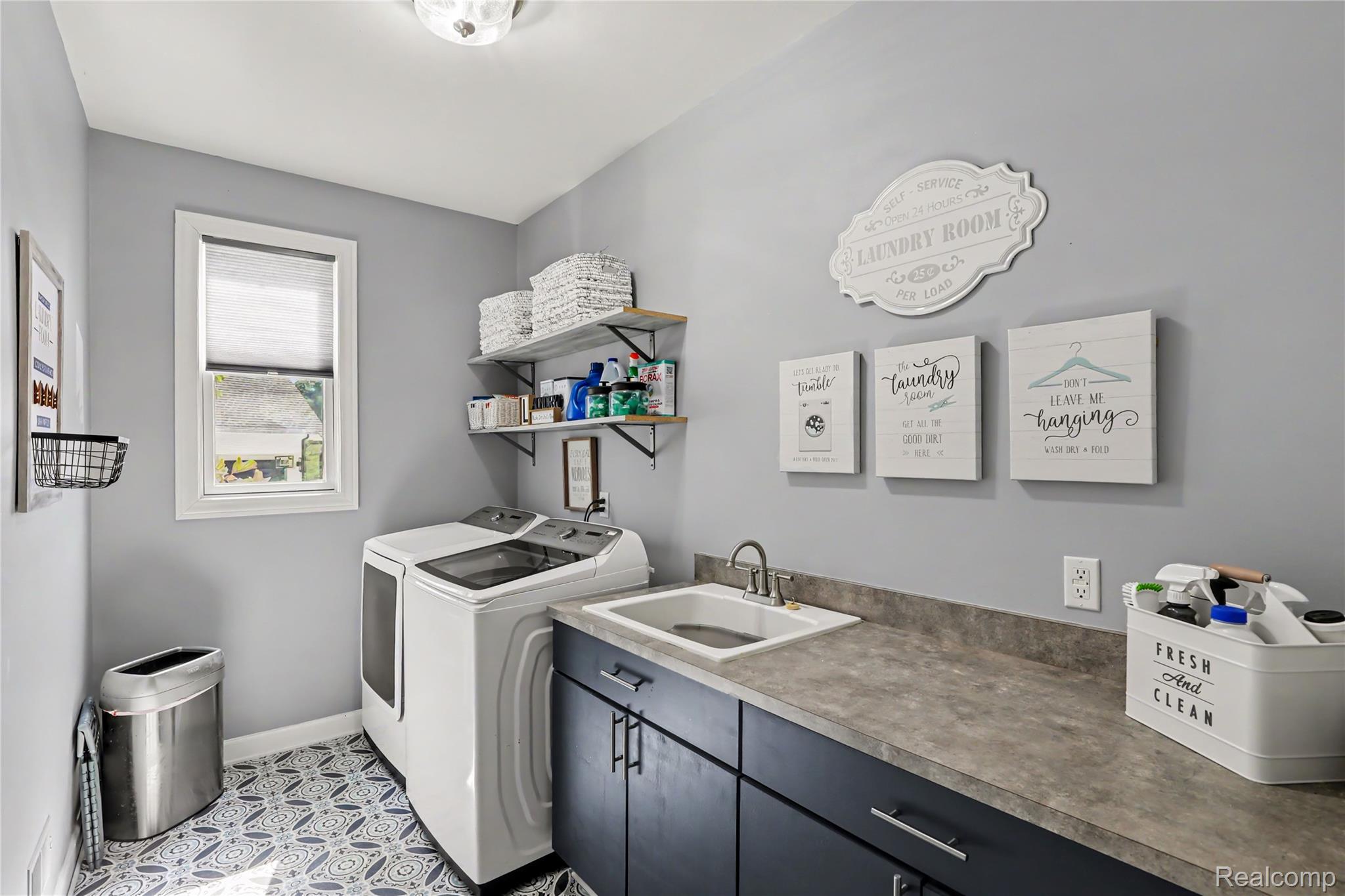 5929 Scott Circle