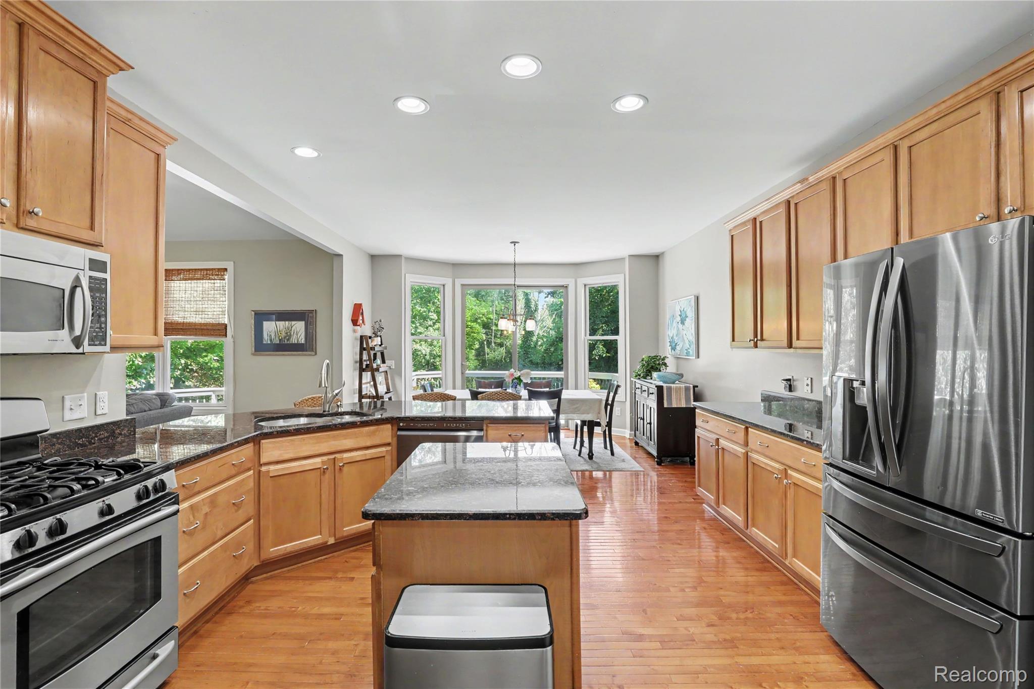 5929 Scott Circle