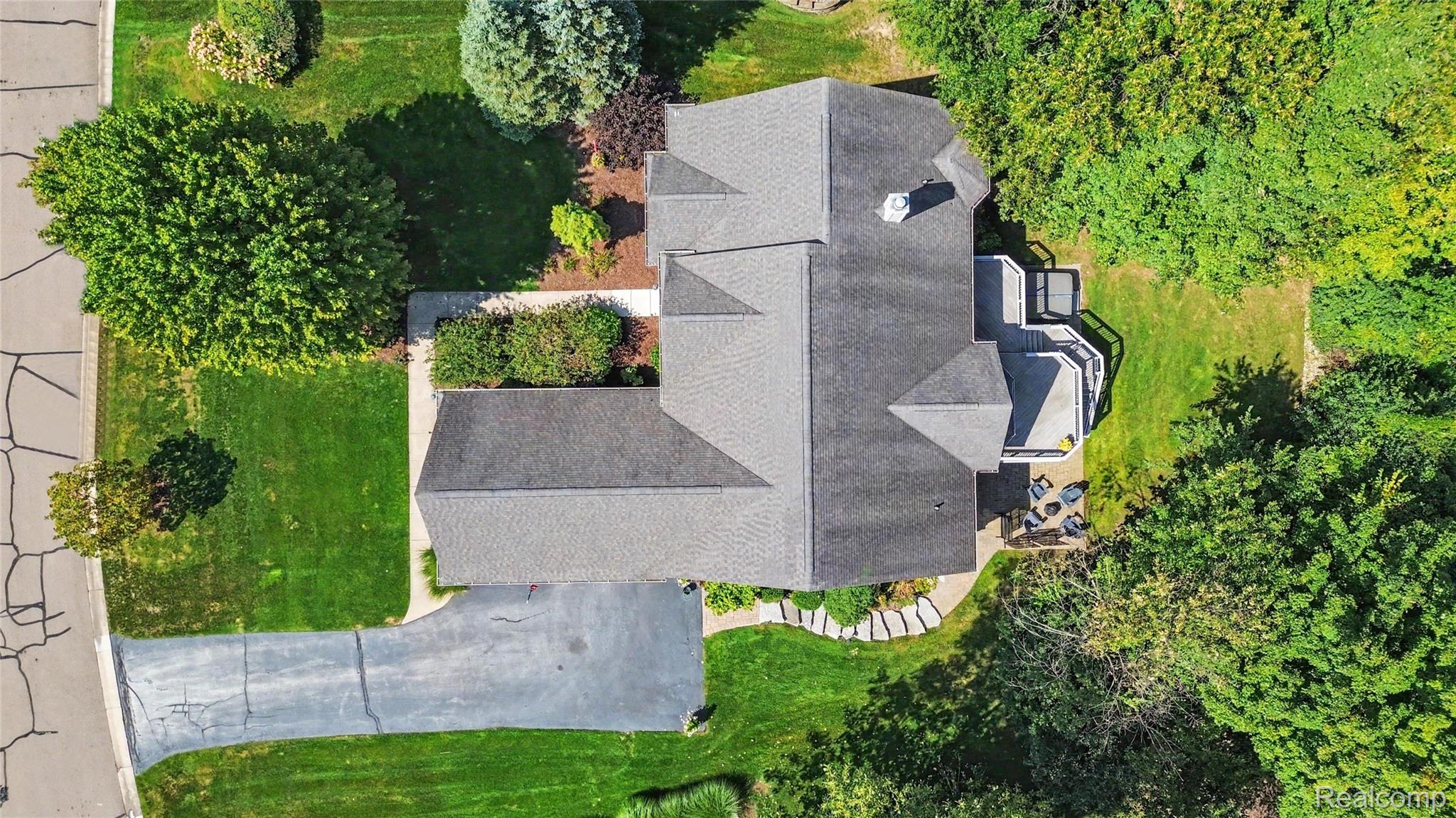 5929 Scott Circle