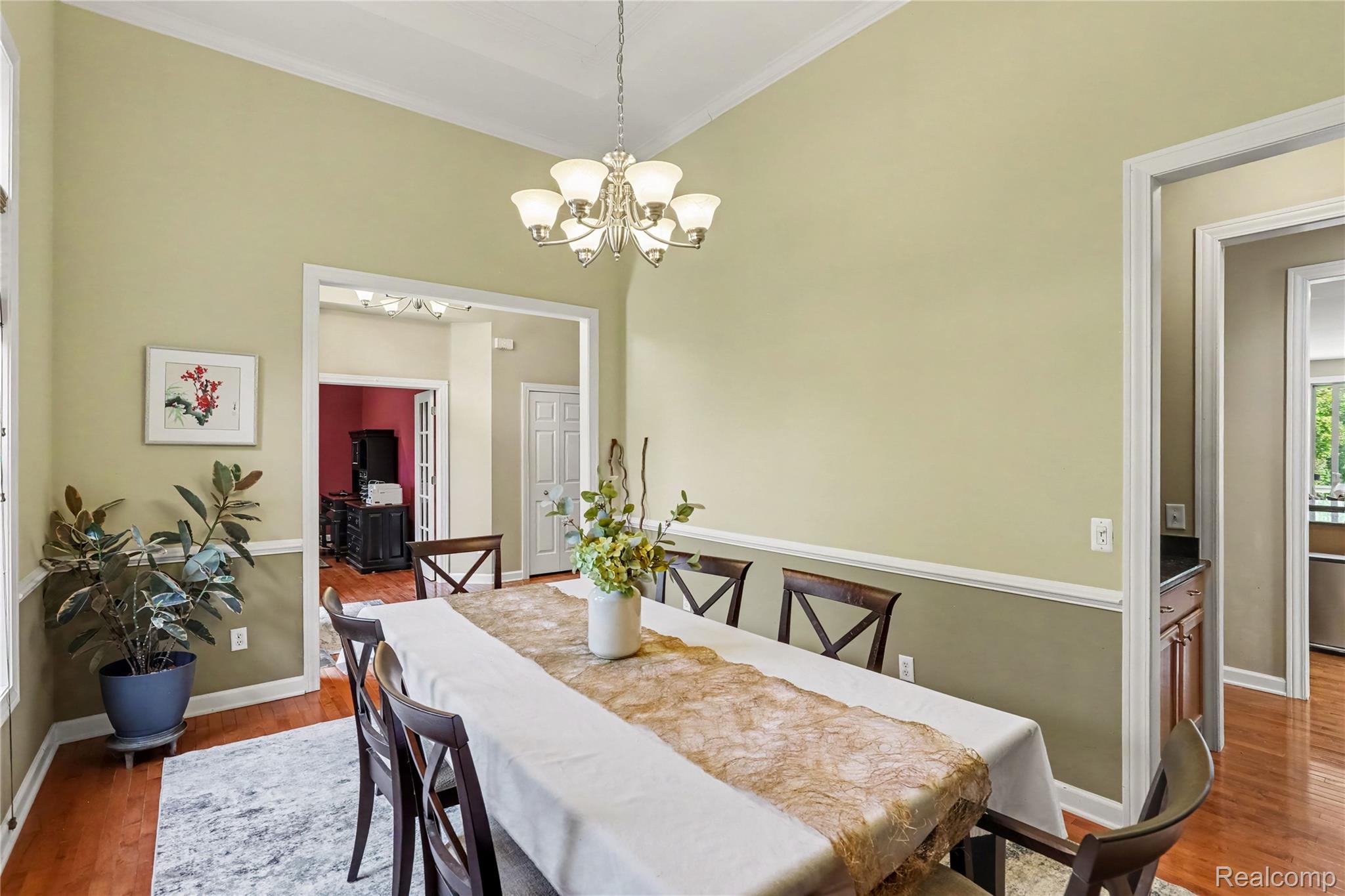 5929 Scott Circle