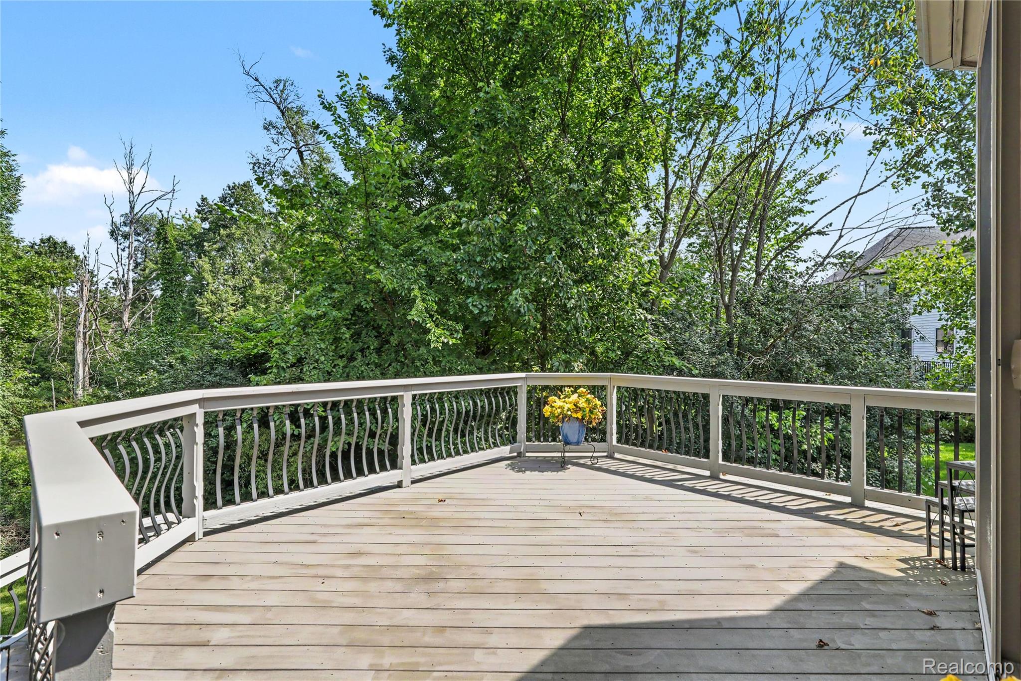 5929 Scott Circle