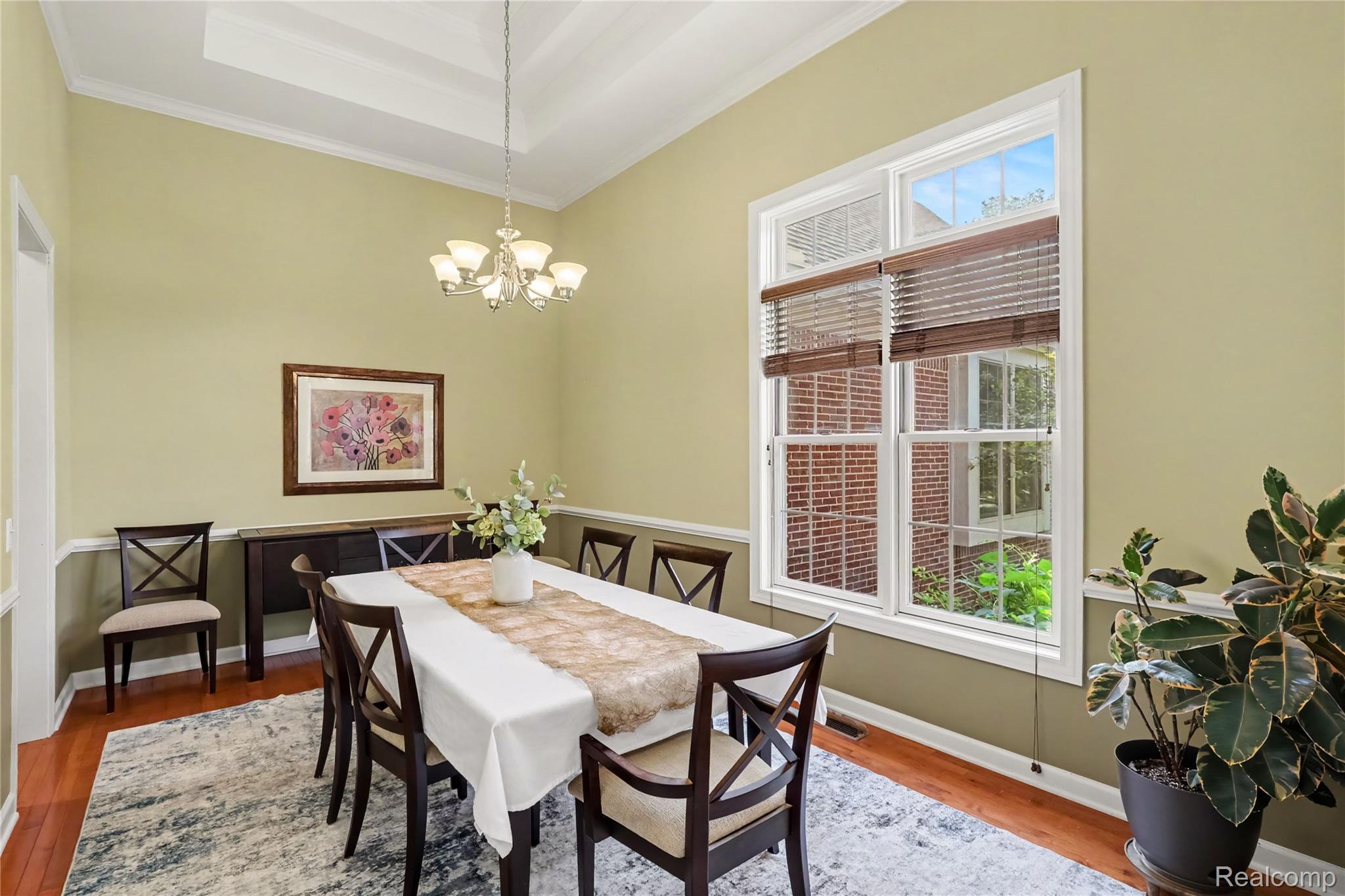5929 Scott Circle