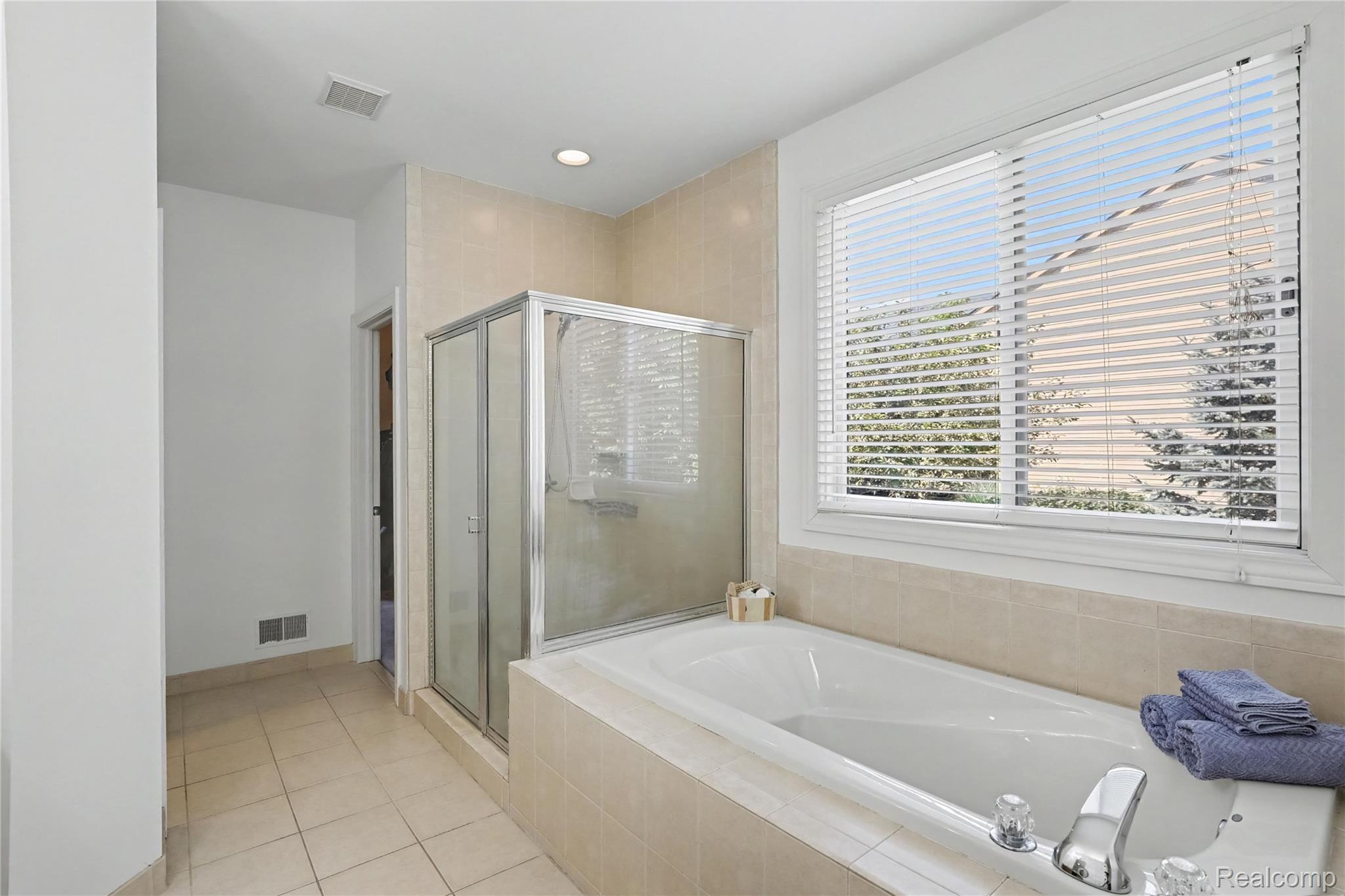 5929 Scott Circle