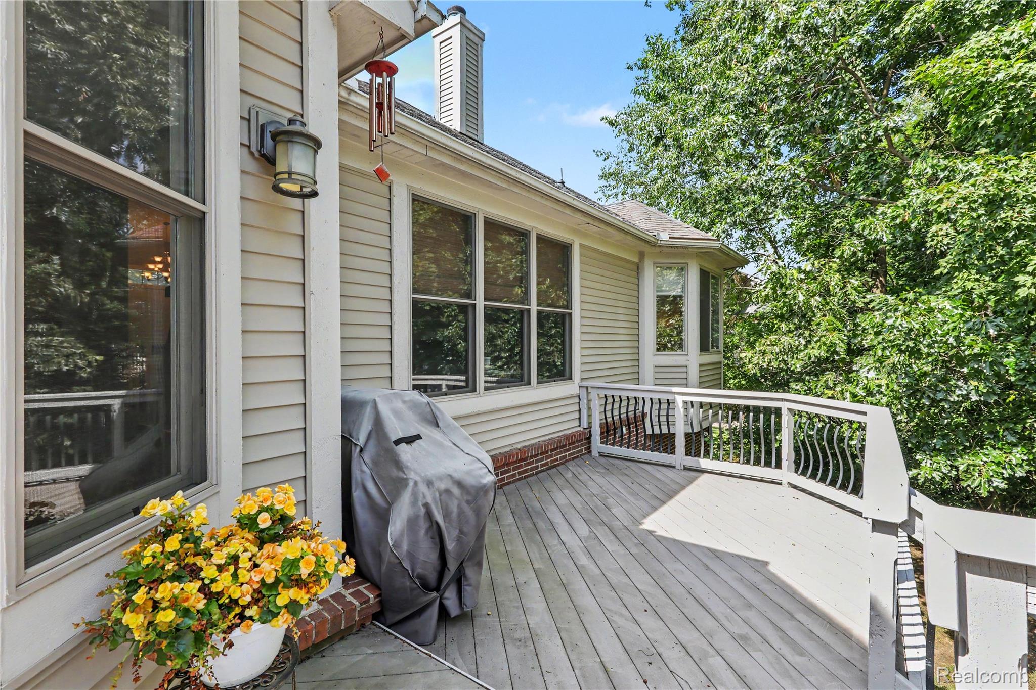 5929 Scott Circle