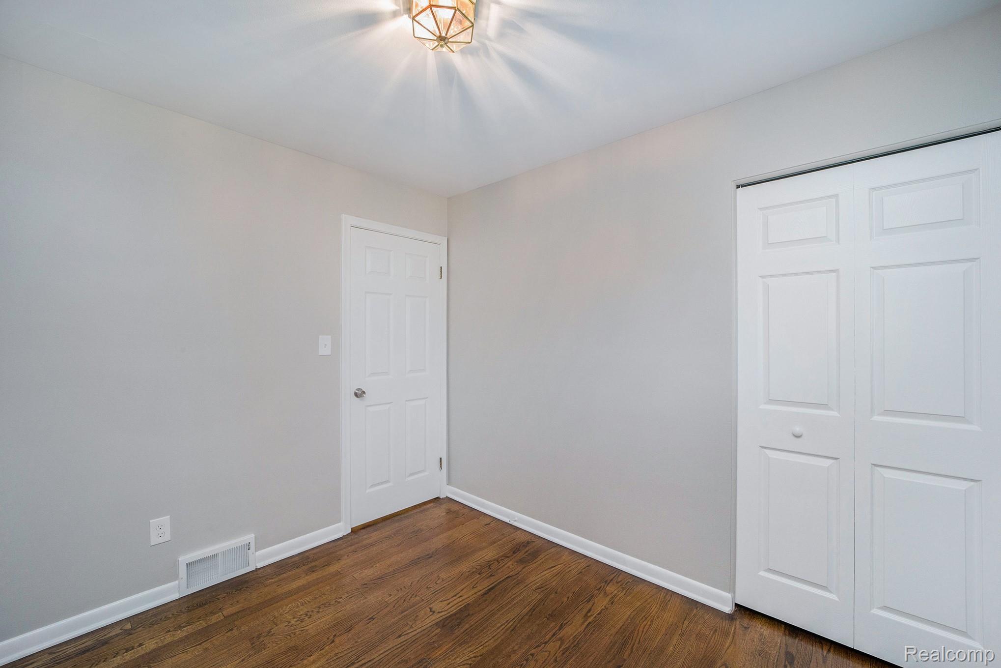5935 Chickadee Lane