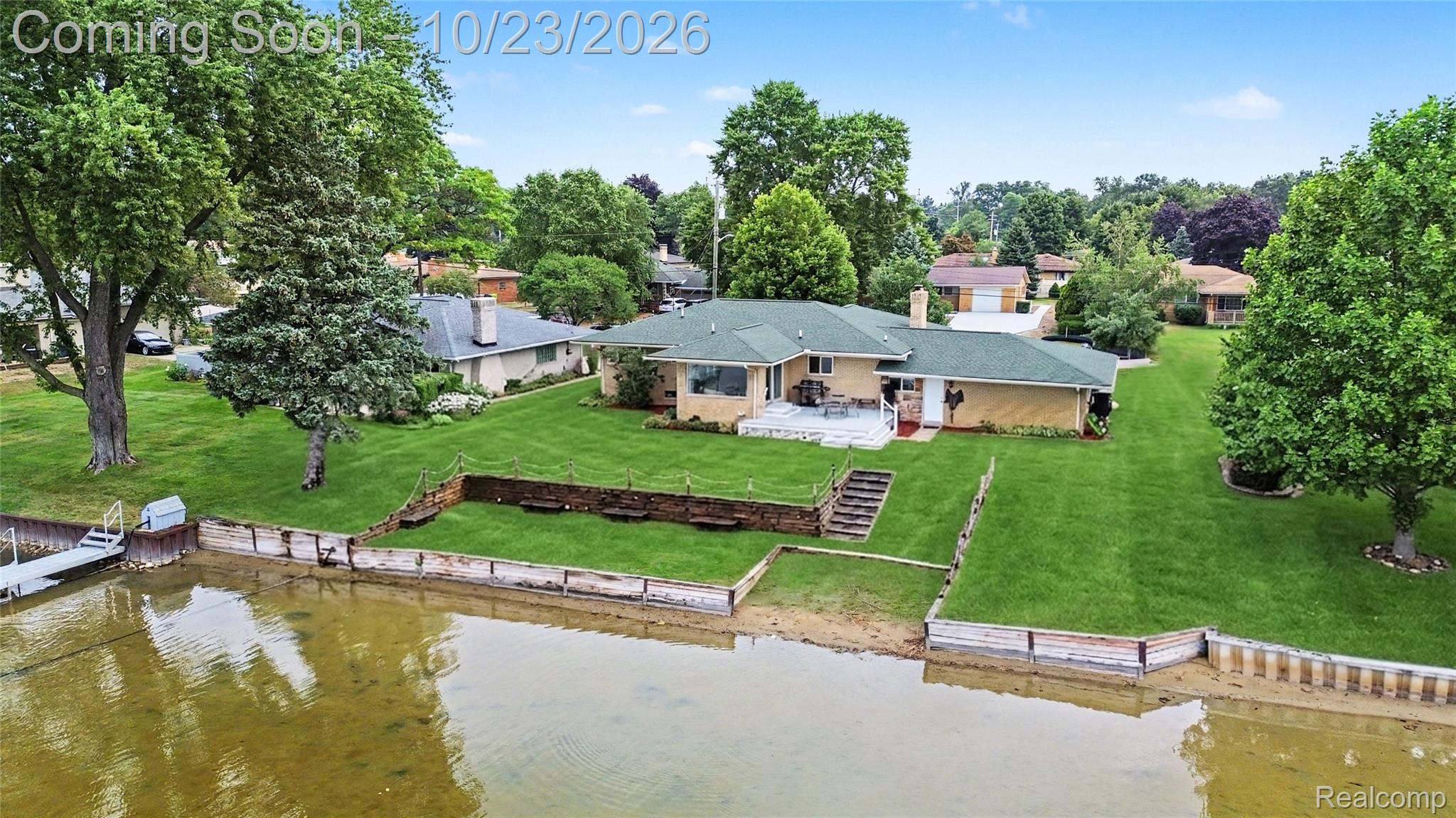 98 Edgelake Drive