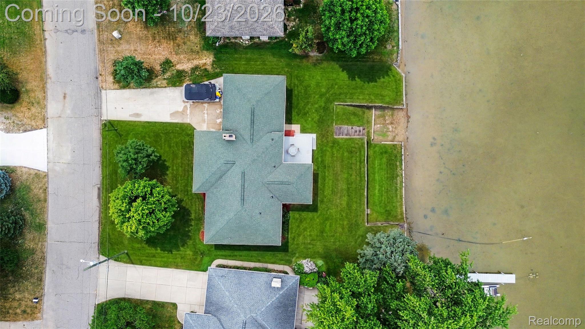98 Edgelake Drive